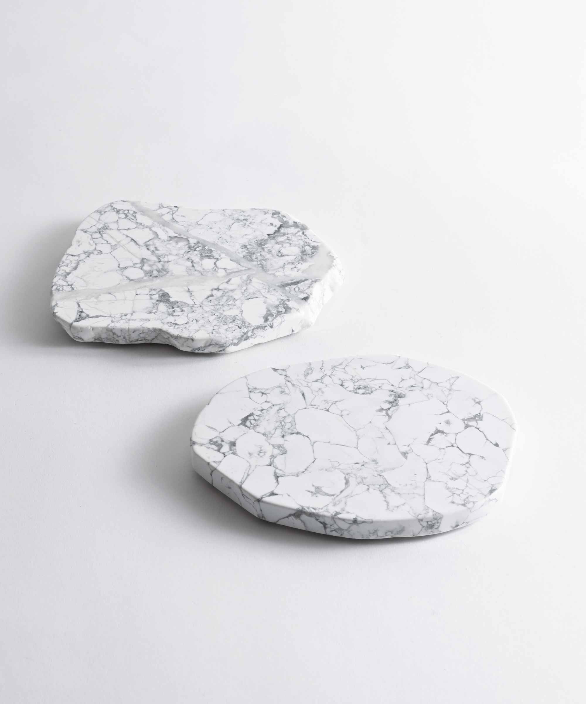 (左)Type B、(右)Type A