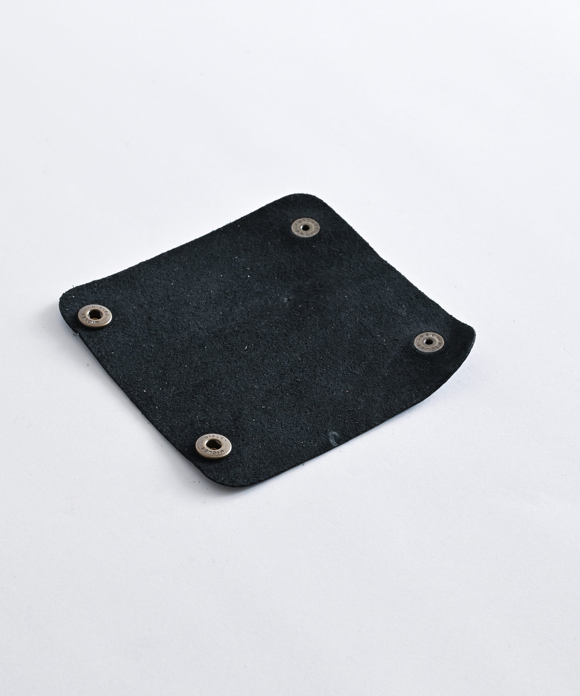 Black(シボレザー)