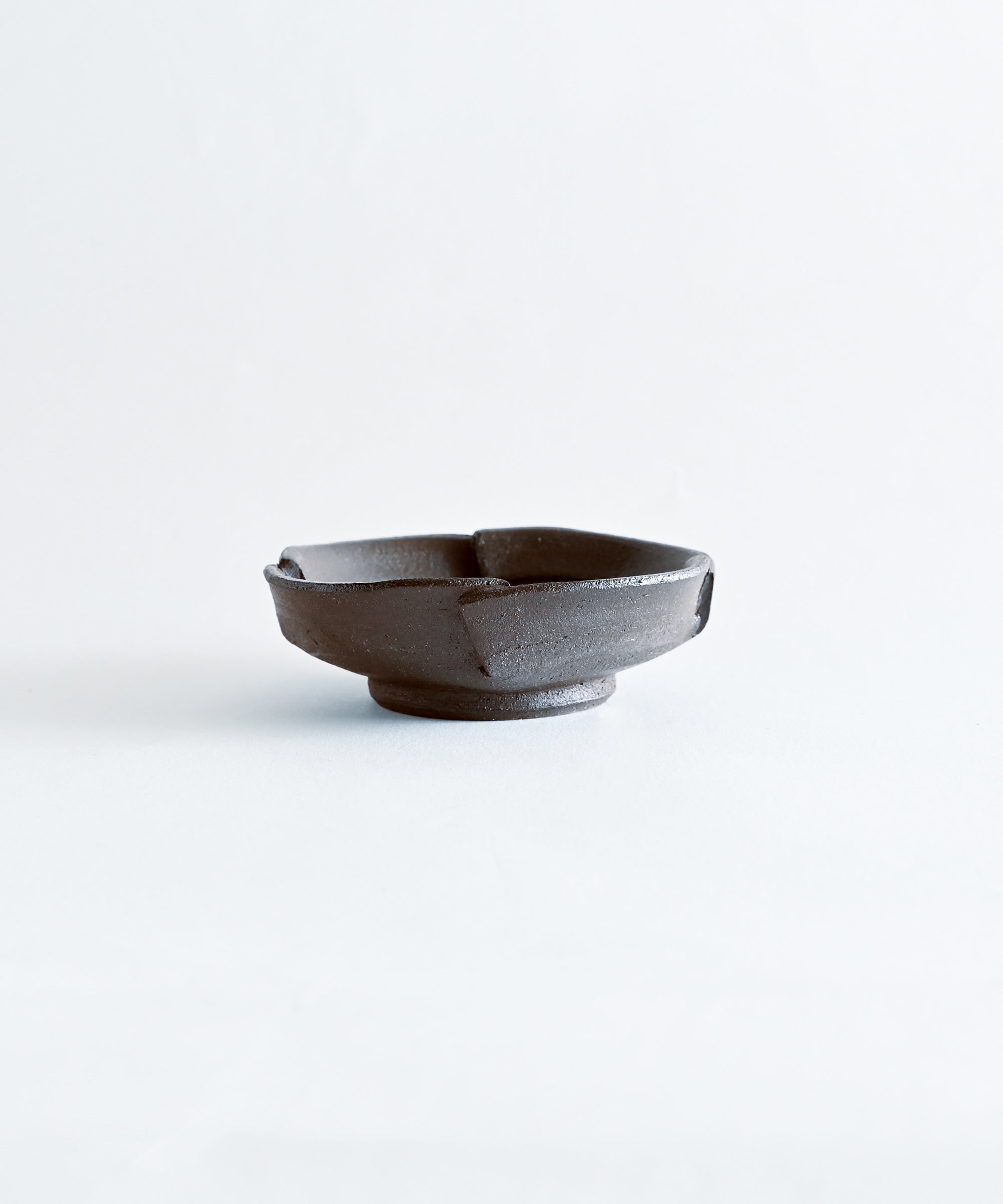 ト〆四方小皿[TOJIME] – BASIC AND ACCENT ONLINE STORE