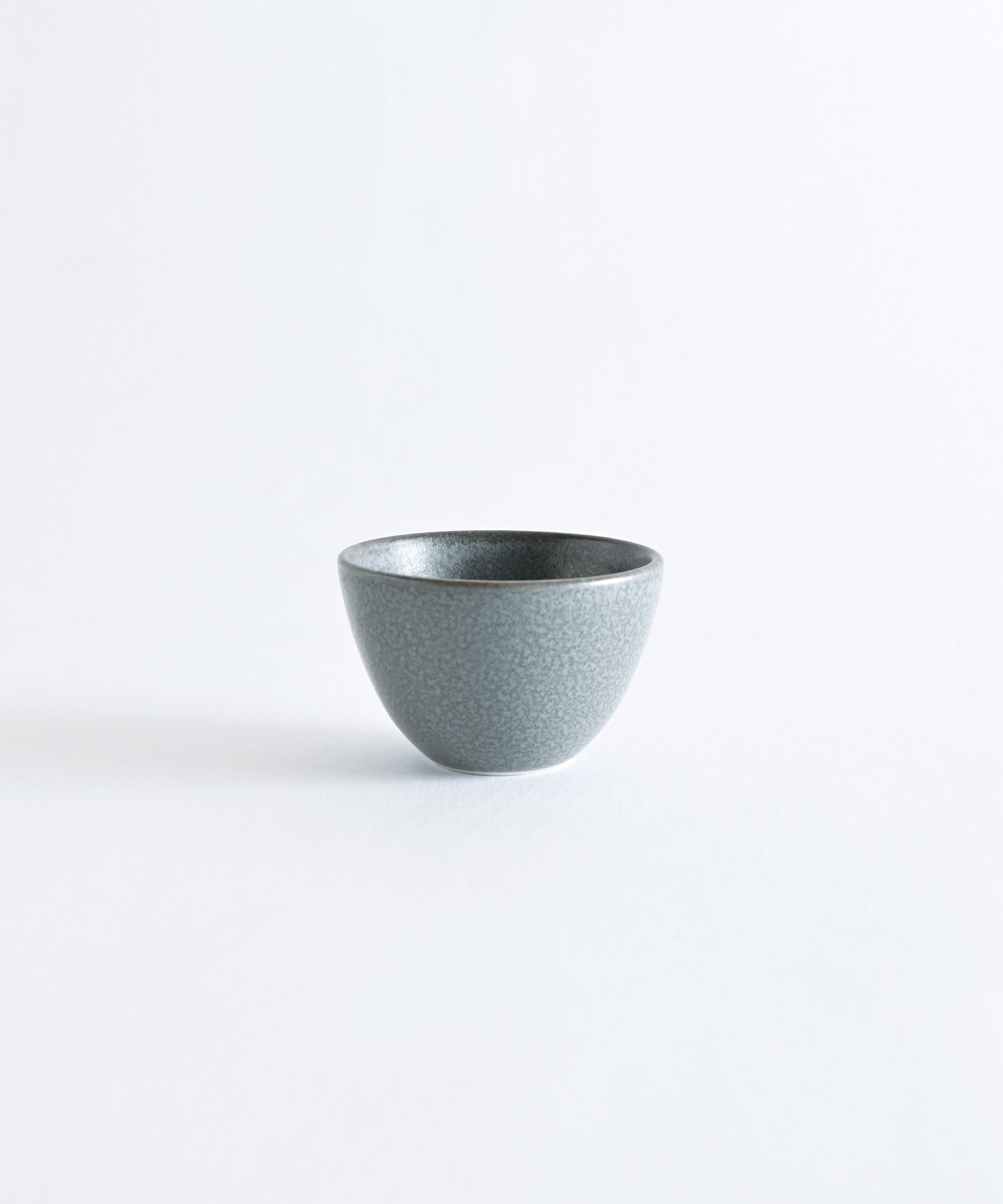 片口酒器[iroiro] – BASIC AND ACCENT ONLINE STORE