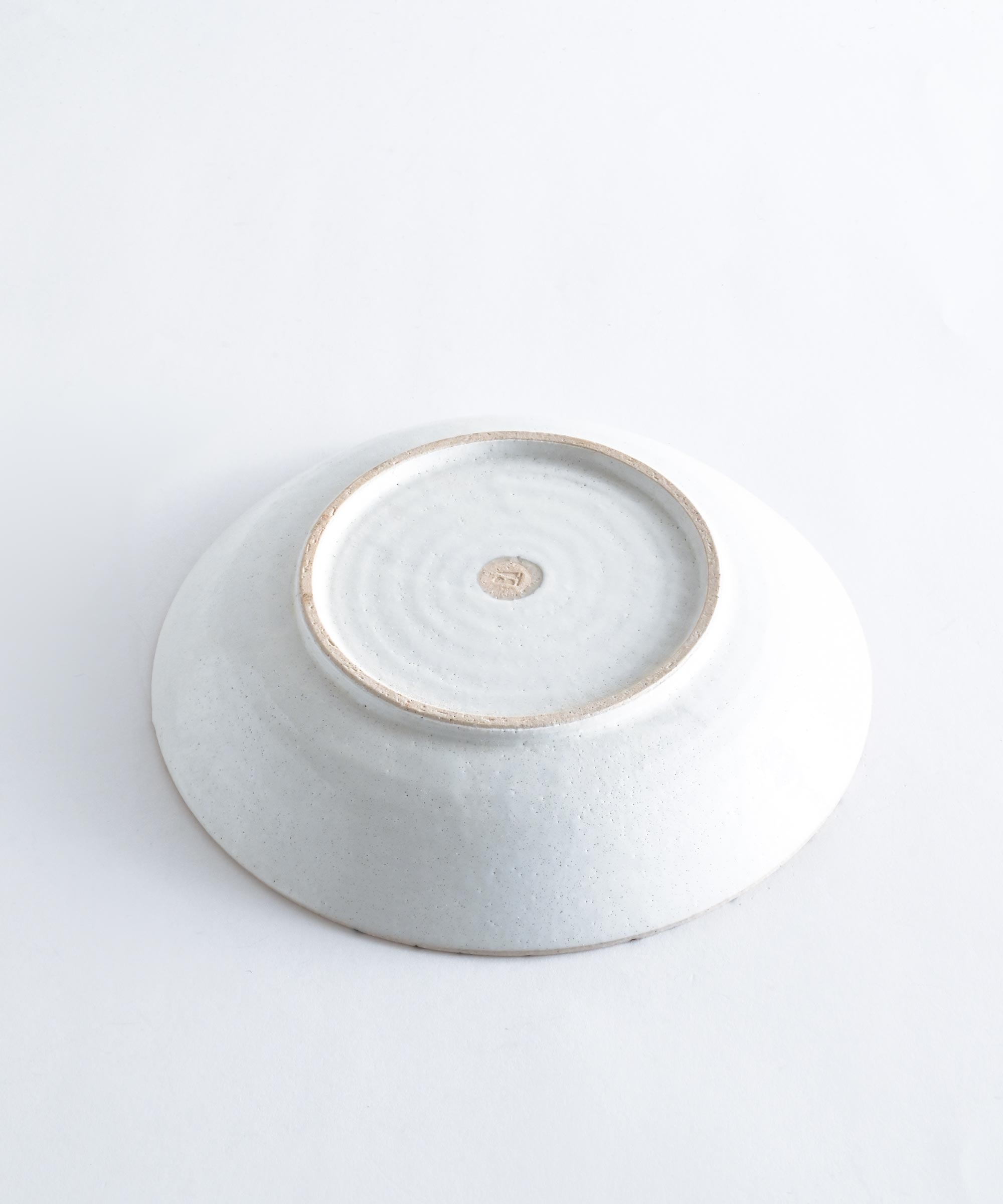 7寸皿 プレート [染錆十草] – BASIC AND ACCENT ONLINE STORE