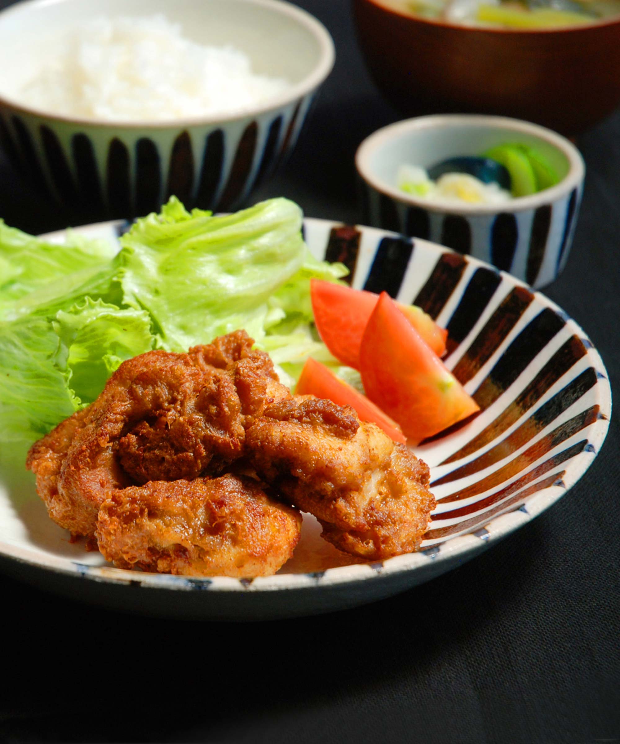 7寸皿 プレート [染錆十草] – BASIC AND ACCENT ONLINE STORE