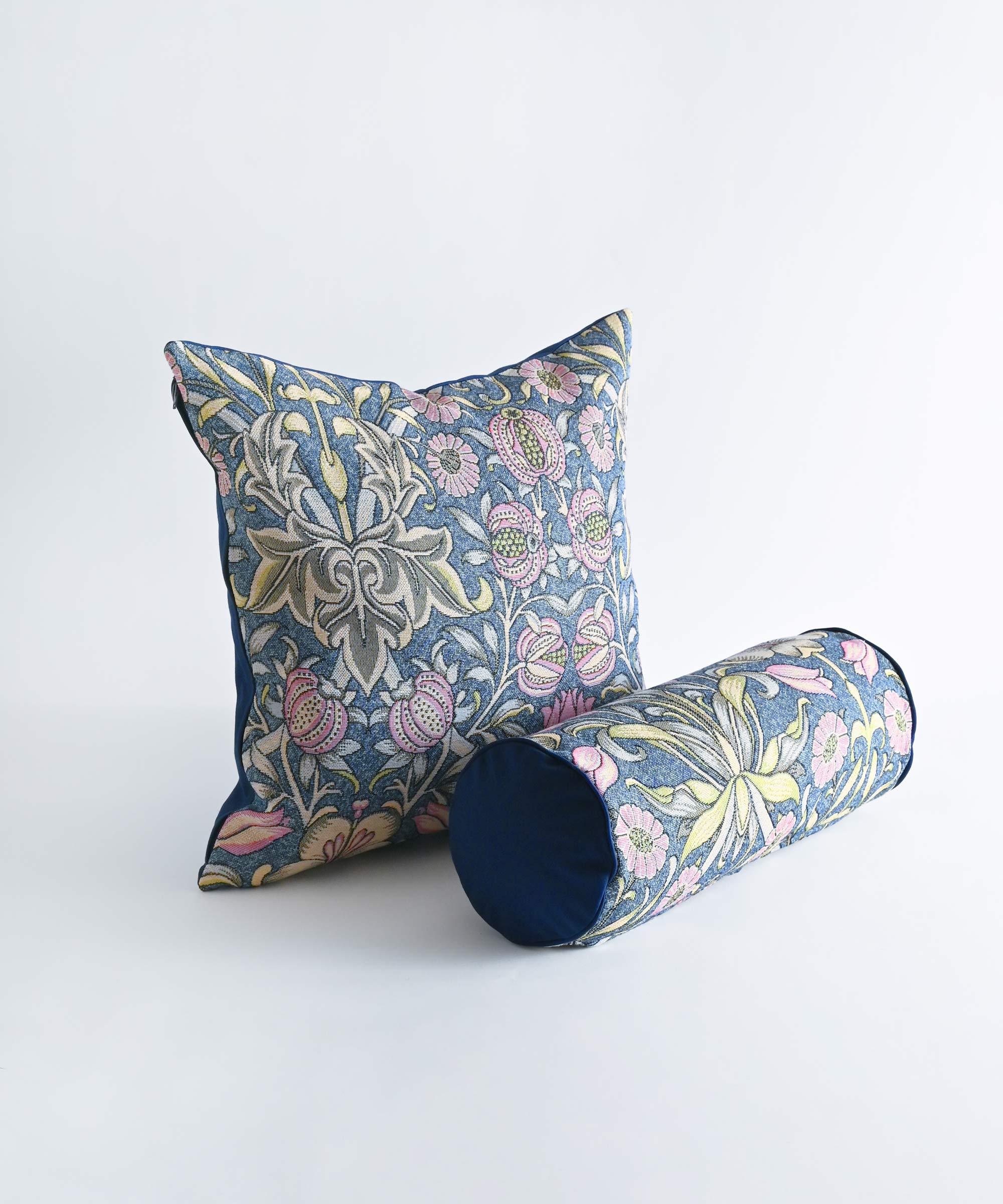 カラフル十字架デザインクッション カラフル十字架デザインクッション カラフル十字架デザイン