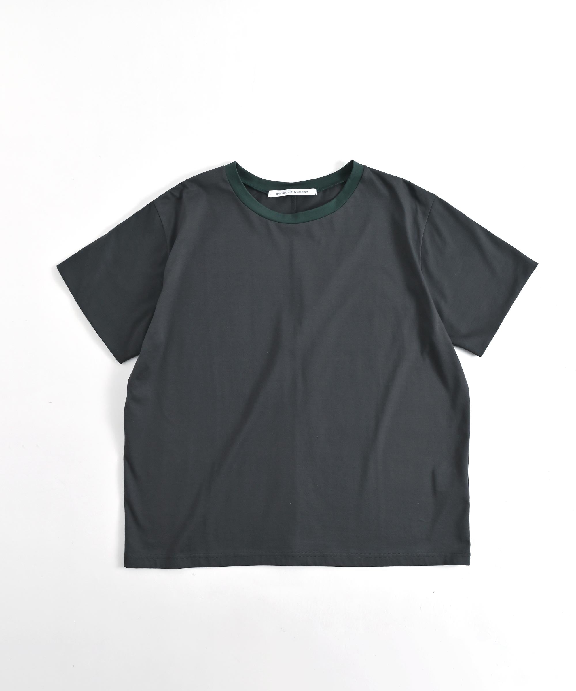 定価¥12,100 アンタイトル 新品❗️シャツ 8033001444728_1.jpg