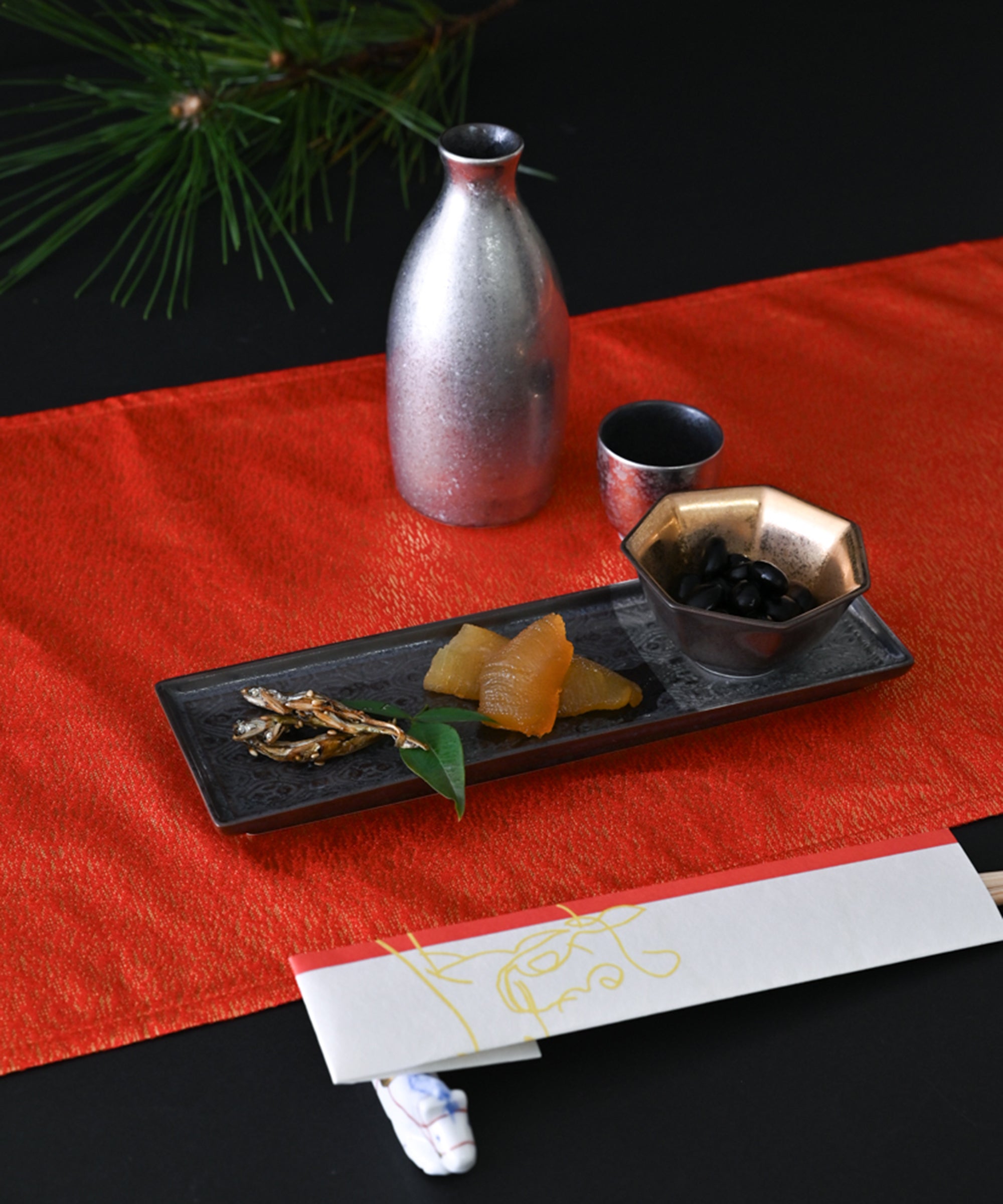 BASIC AND ACCENT】2026 迎春 お正月 テーブルランナー[ORI] 古代朱