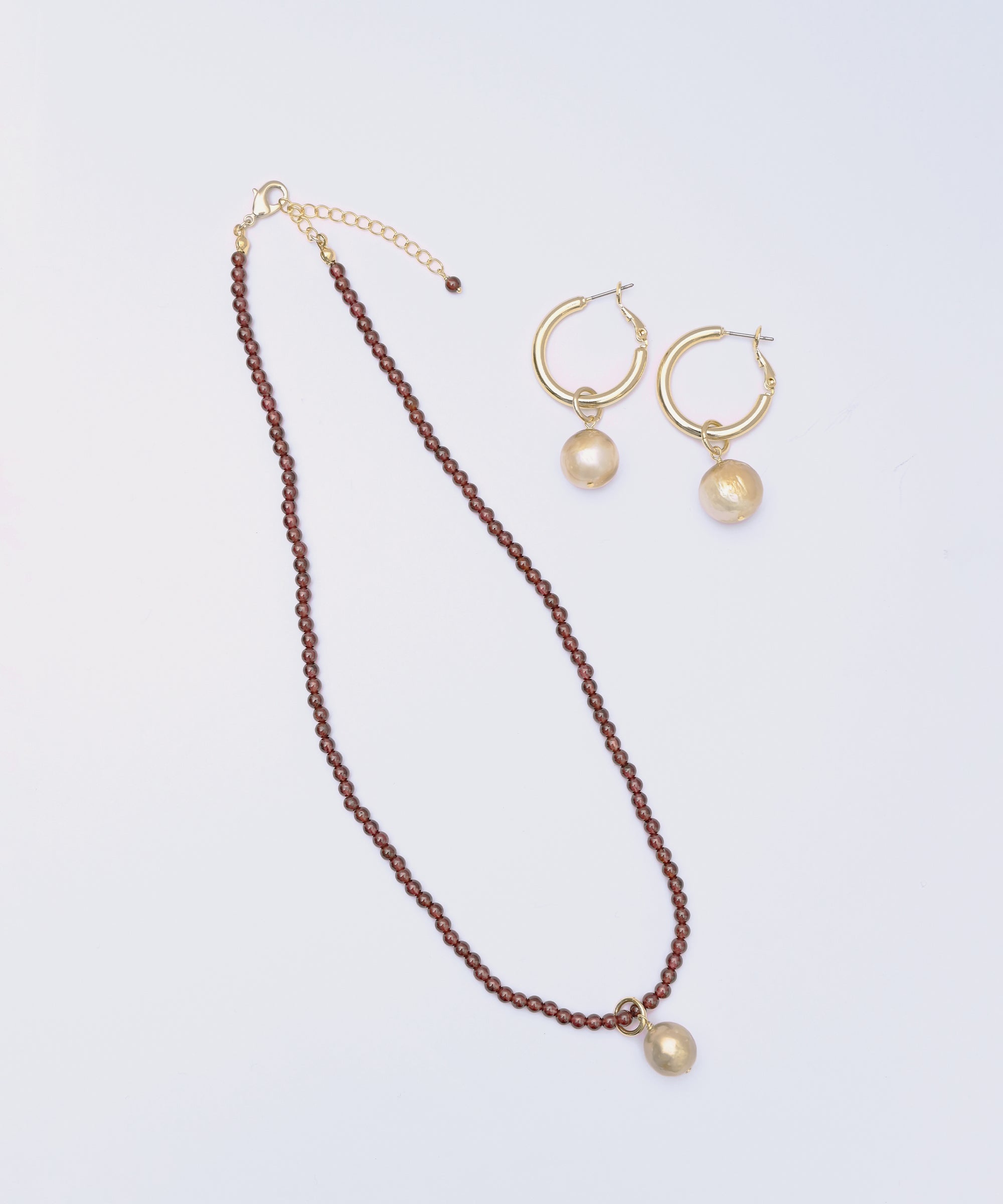 BASIC AND ACCENT】nuclear pearl 淡水パール イヤリング – BASIC AND