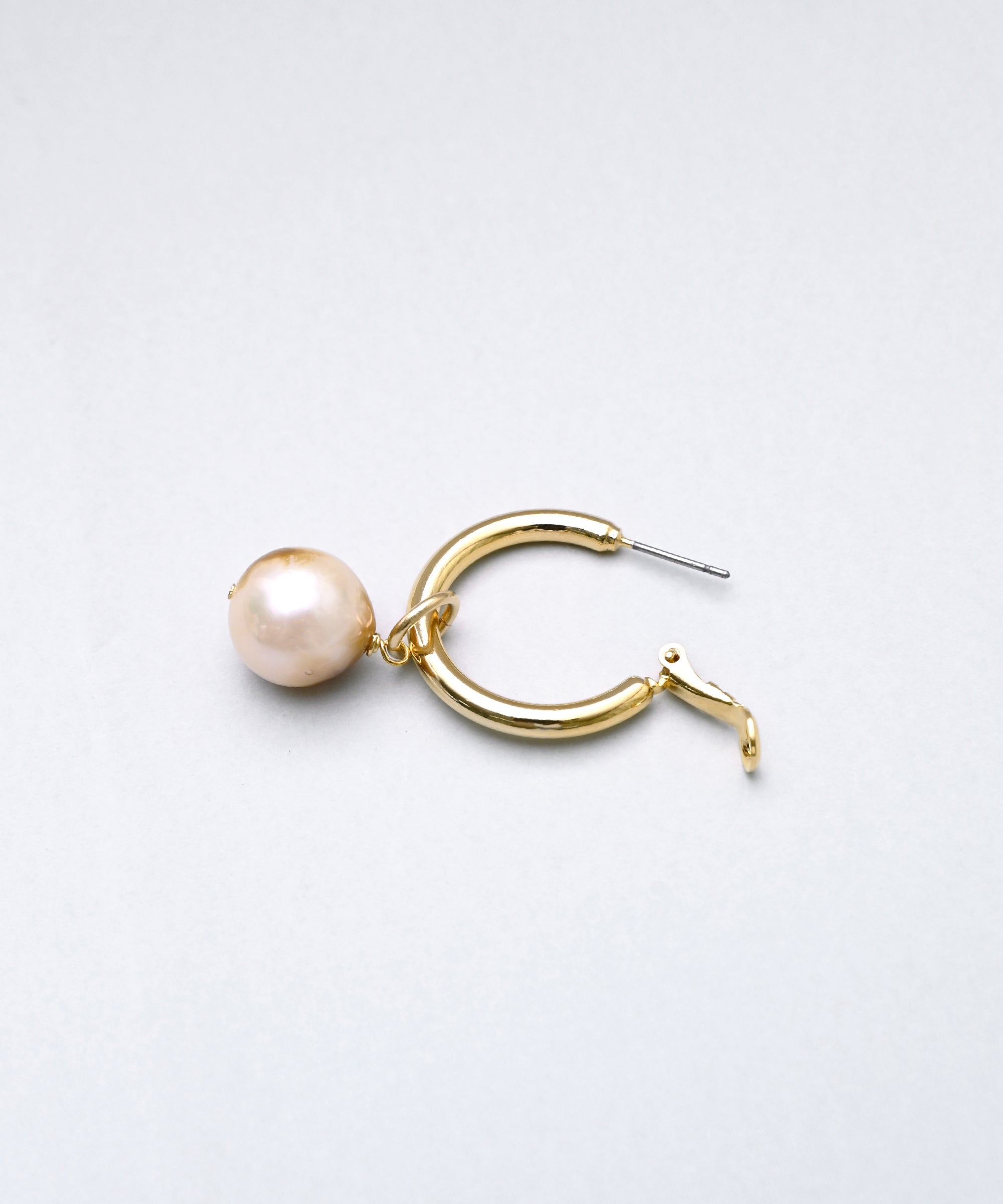 BASIC AND ACCENT】nuclear pearl 淡水パール ピアス – BASIC AND
