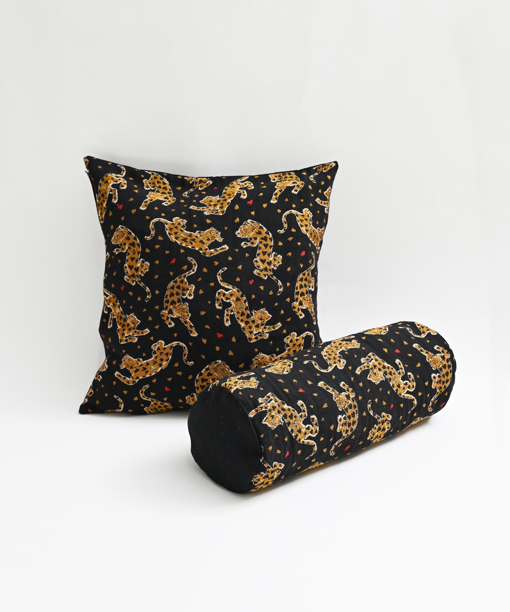 Chatav ectabit ブラッククッションカバー 金色刺繍 BASIC AND ACCENT】Leopard クッションカバー M – BASIC AND ACCENT