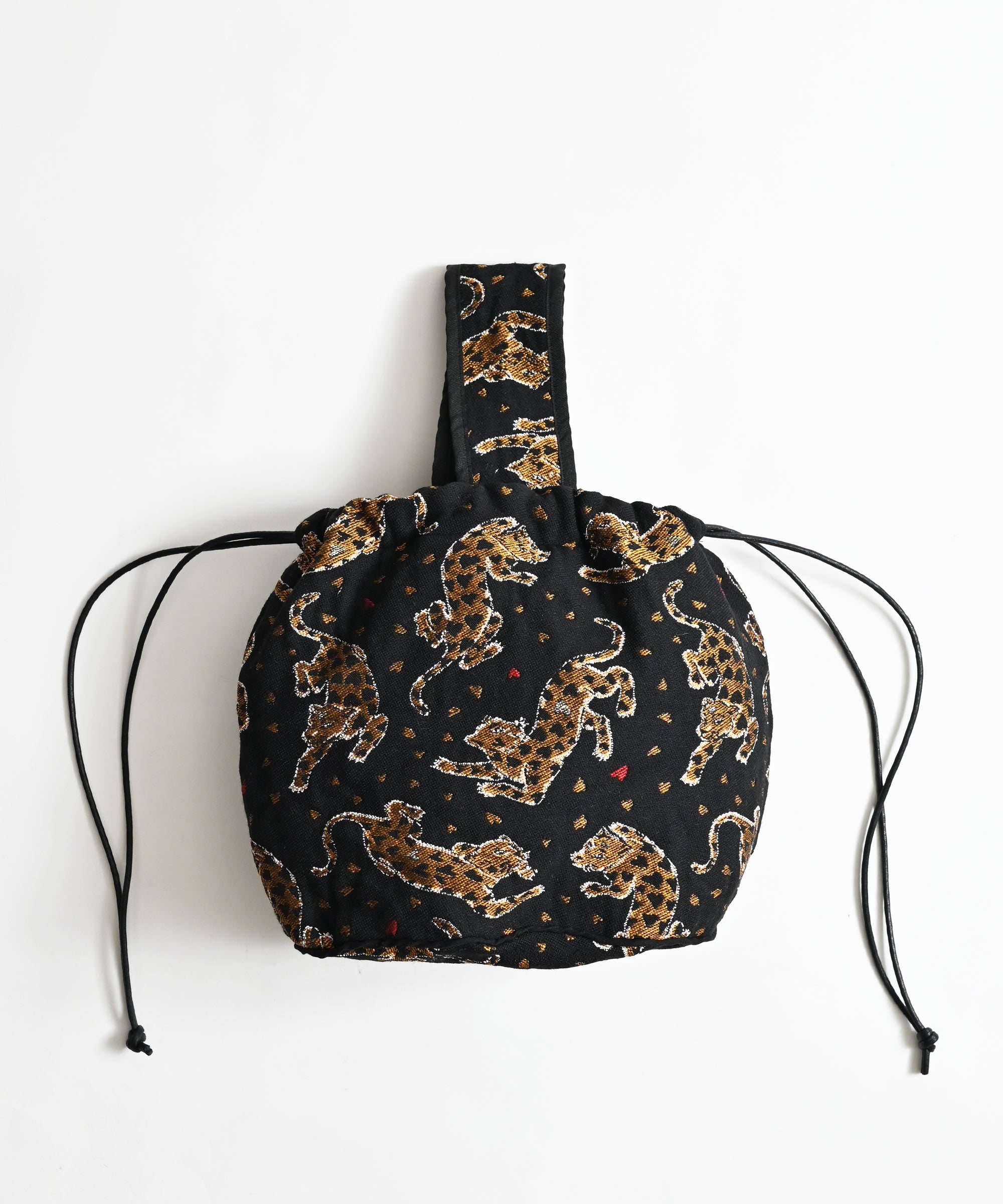 BASIC AND ACCENT】巾着ワンハンドルバッグ[Leopard] – BASIC AND