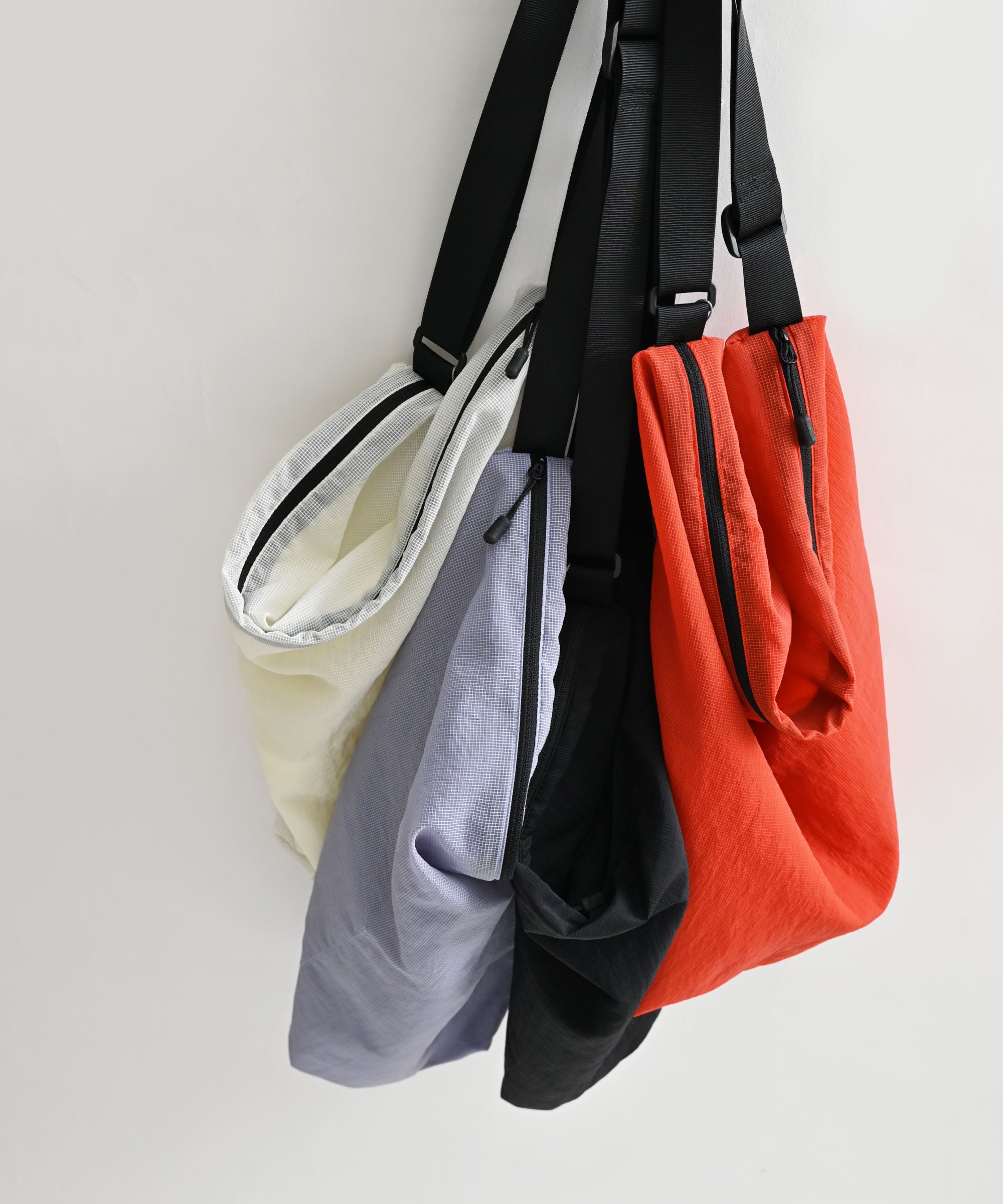 バッグ – BASIC AND ACCENT ONLINE STORE
