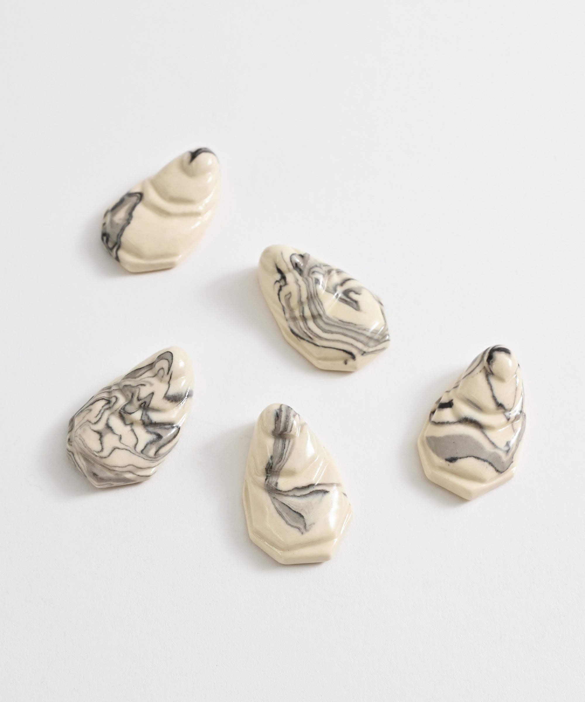 BASIC AND ACCENT】[oyster] 箸置き – BASIC AND ACCENT ONLINE STORE