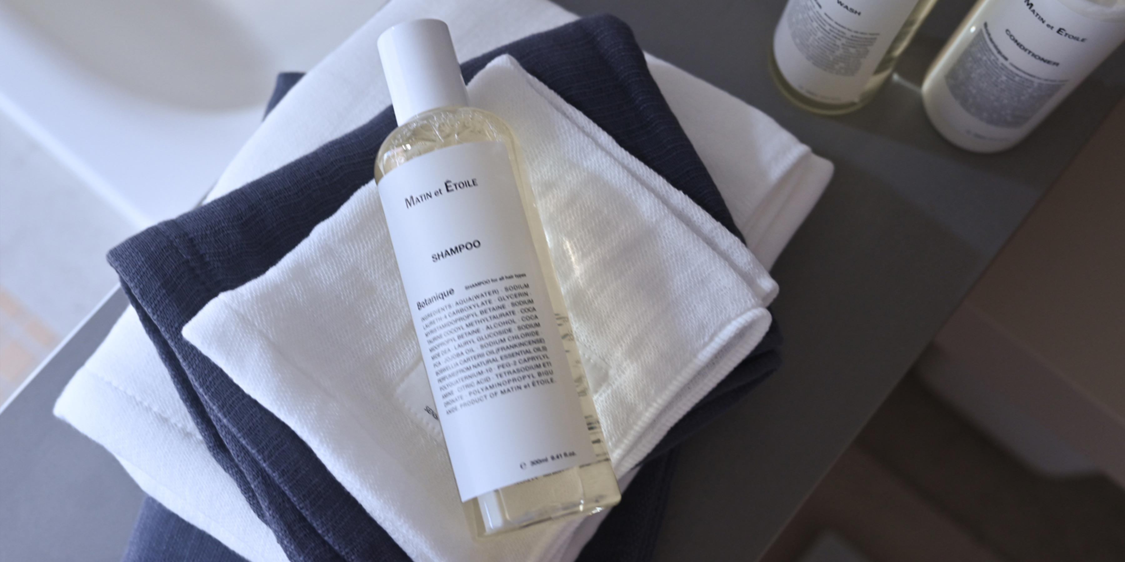 TEN. カルムネックレス ブラウン　ガラス　グラスシリーズ　シルバー　レザー TEN. カルムネックレス ブラウンガラスグラスシリーズシルバーレザー