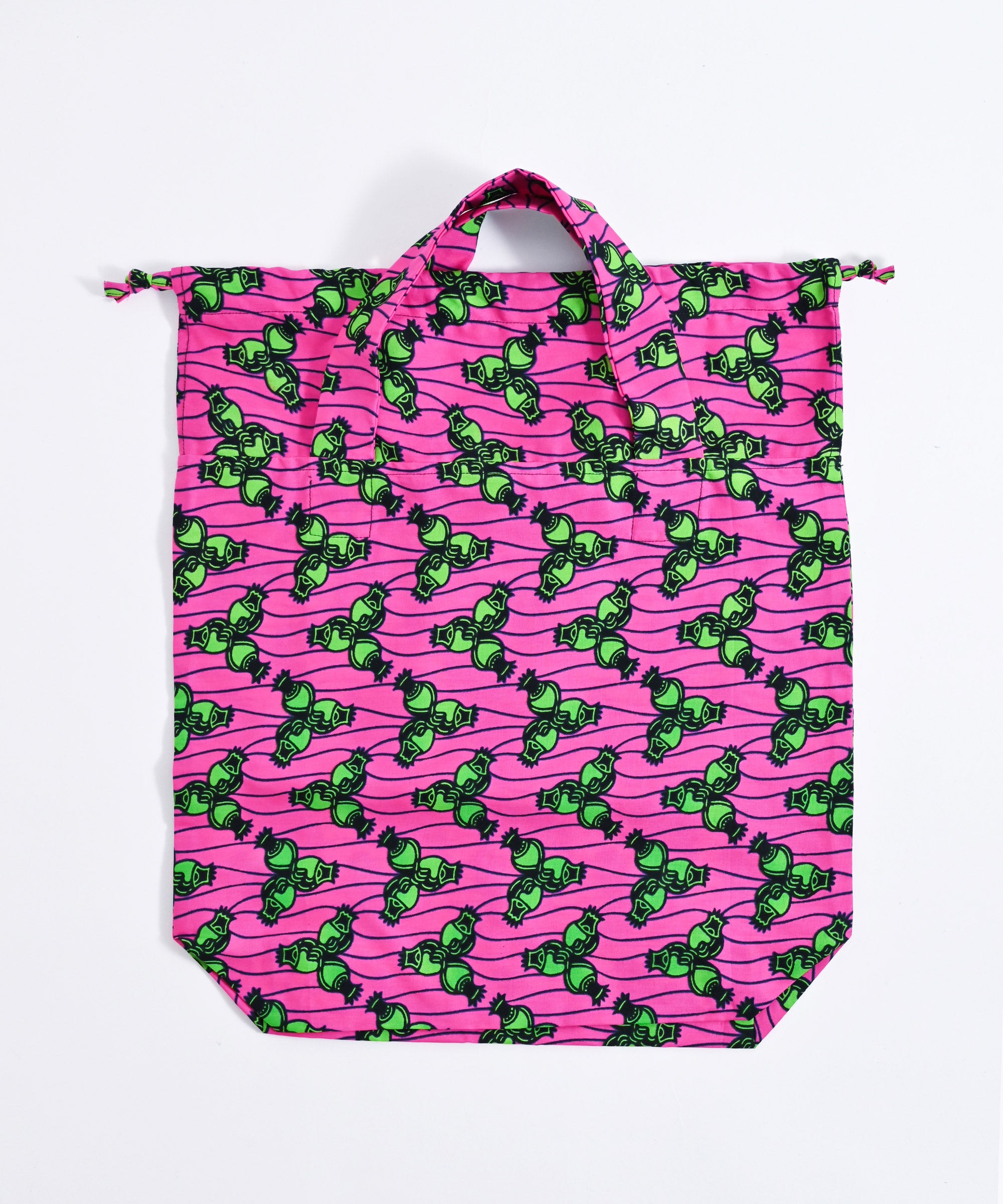 AFRICANSQUARE】パーニュ 巾着エコバッグ 大 黄鳥 – BASIC AND