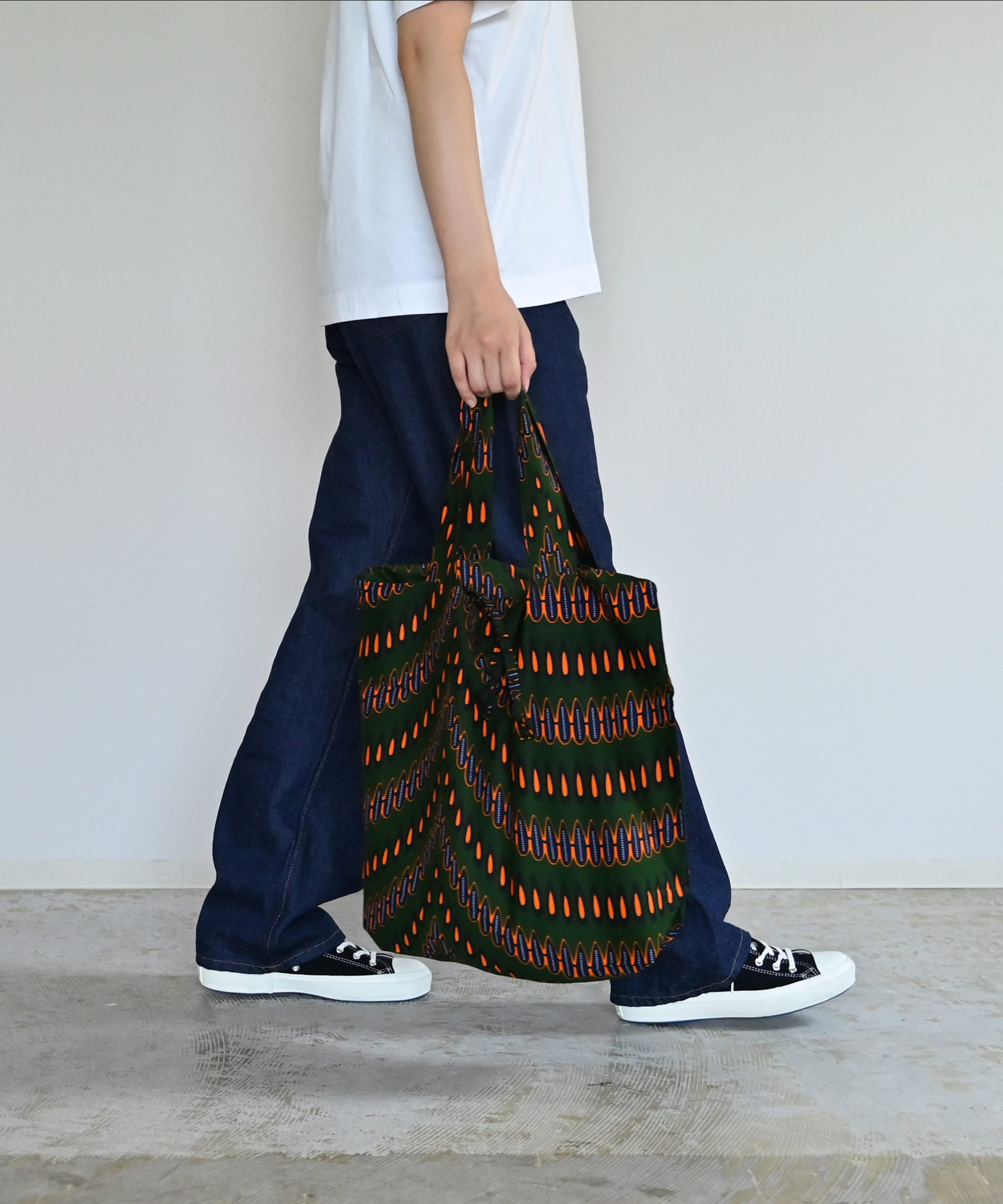 AFRICANSQUARE】パーニュ 巾着エコバッグ 大 カーブライン – BASIC AND