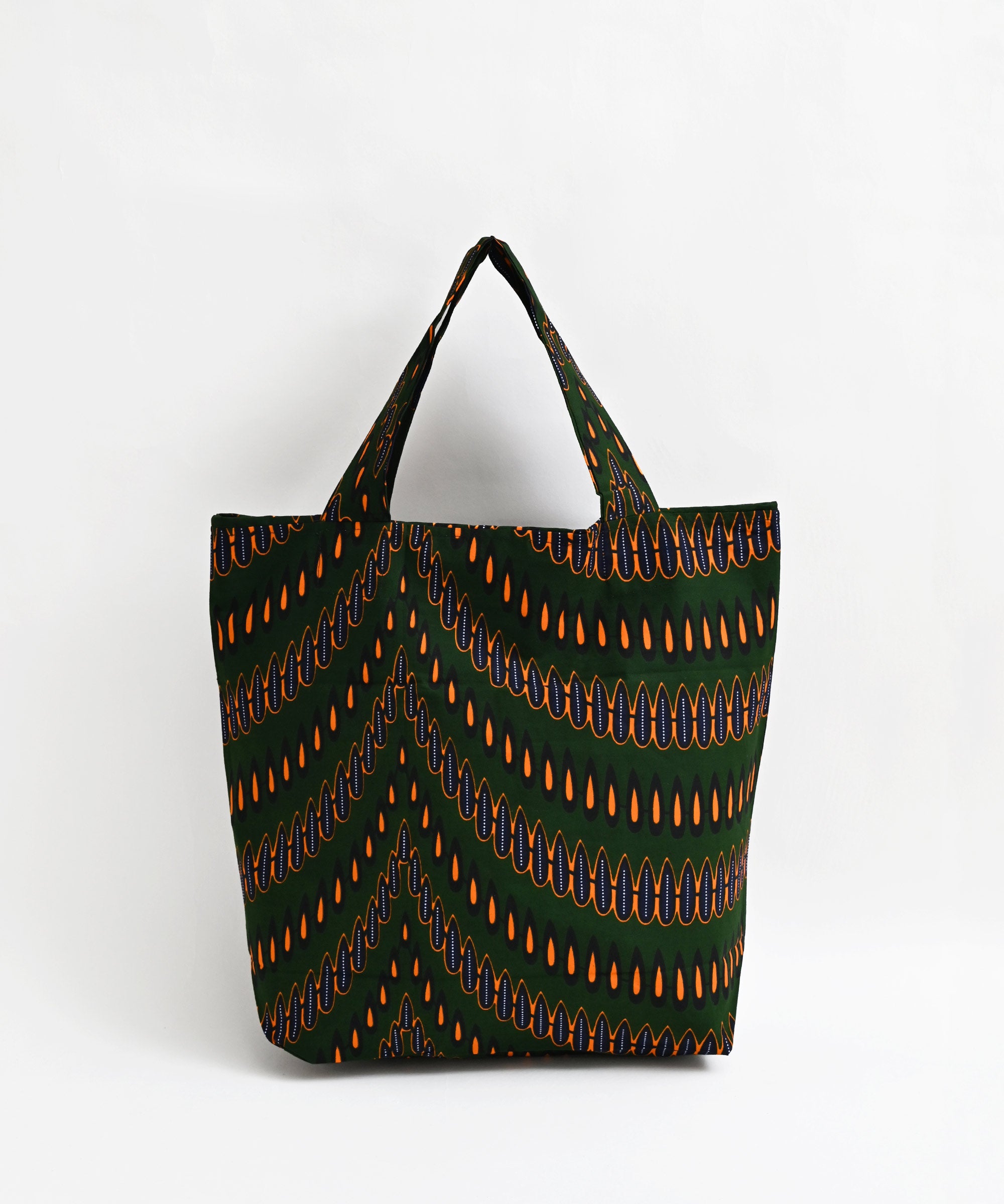 AFRICANSQUARE】パーニュ 巾着エコバッグ 大 カーブ – BASIC AND