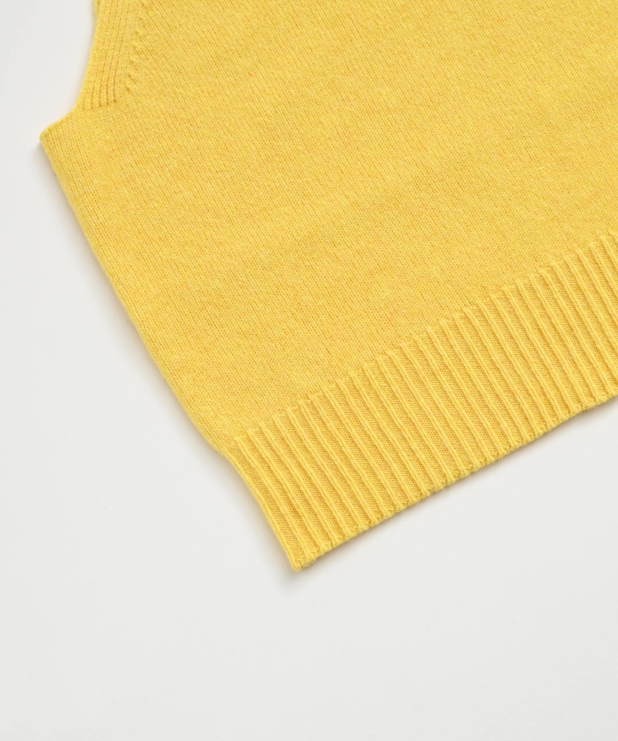 LE GLAZIK】Vネックベスト – BASIC AND ACCENT ONLINE STORE