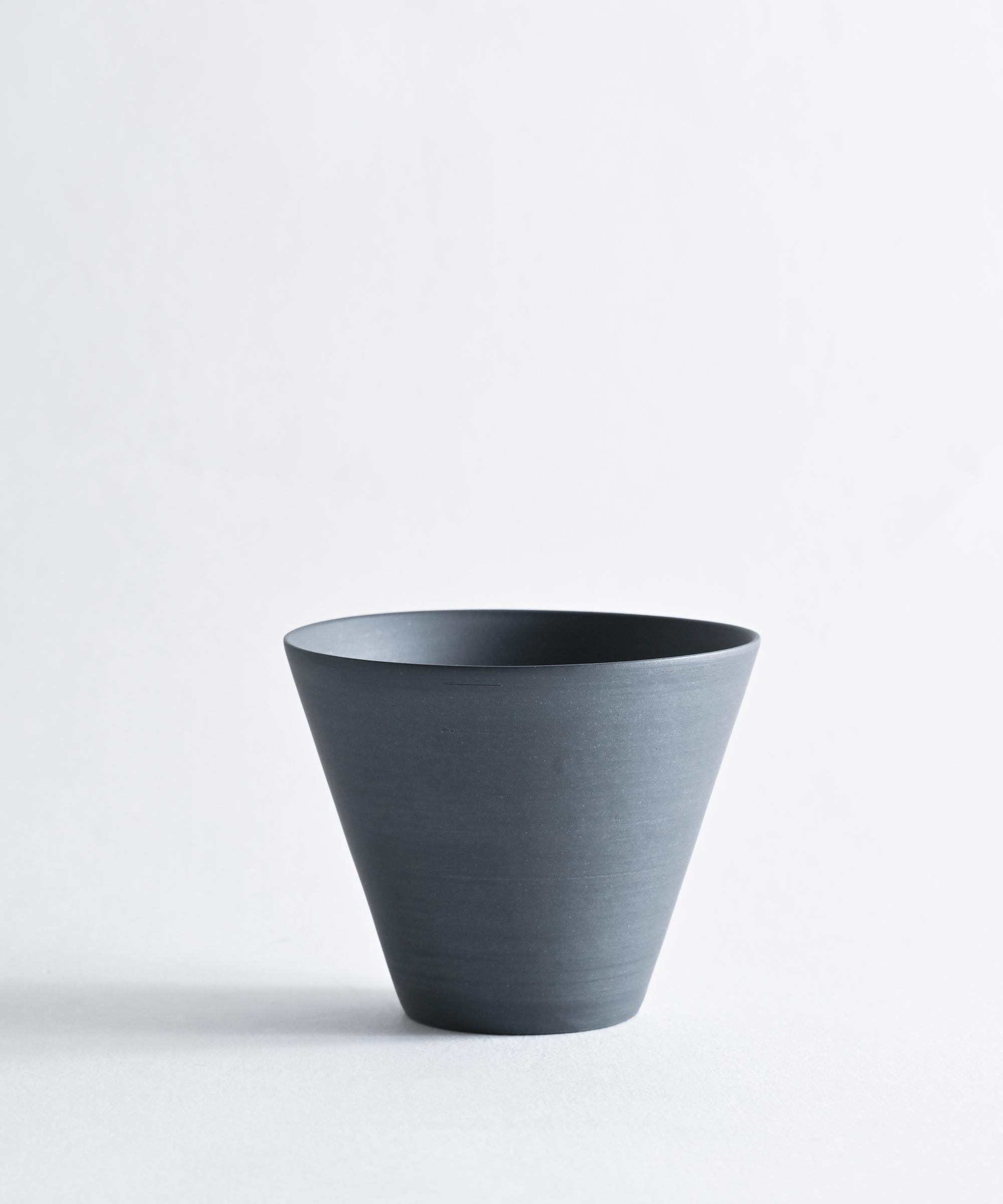 南景製陶園】円錐 小 – BASIC AND ACCENT ONLINE STORE