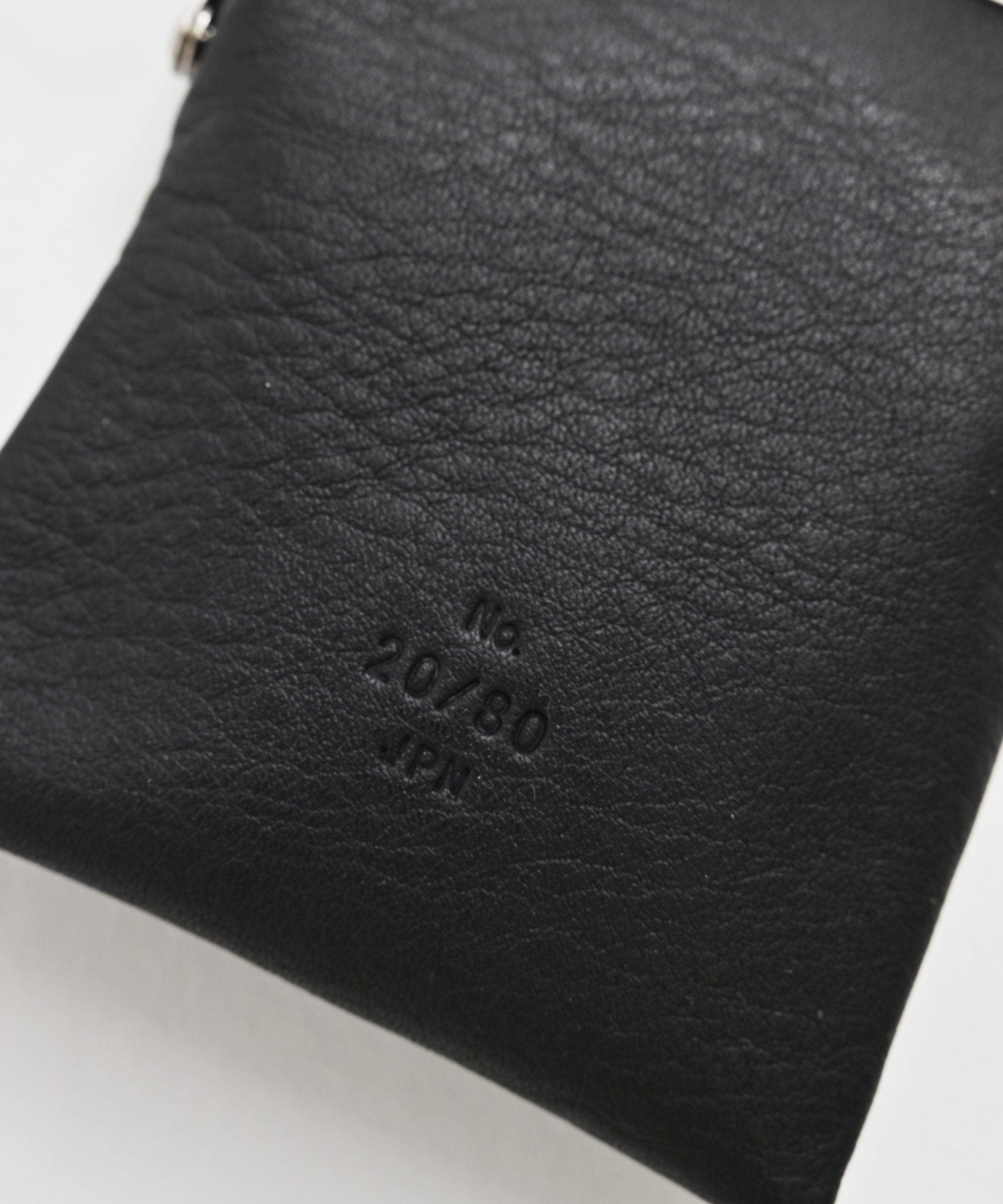 20/80(トゥエンティーエイティー)】SHRINK LEATHER GAMAGUCHI SQUARE