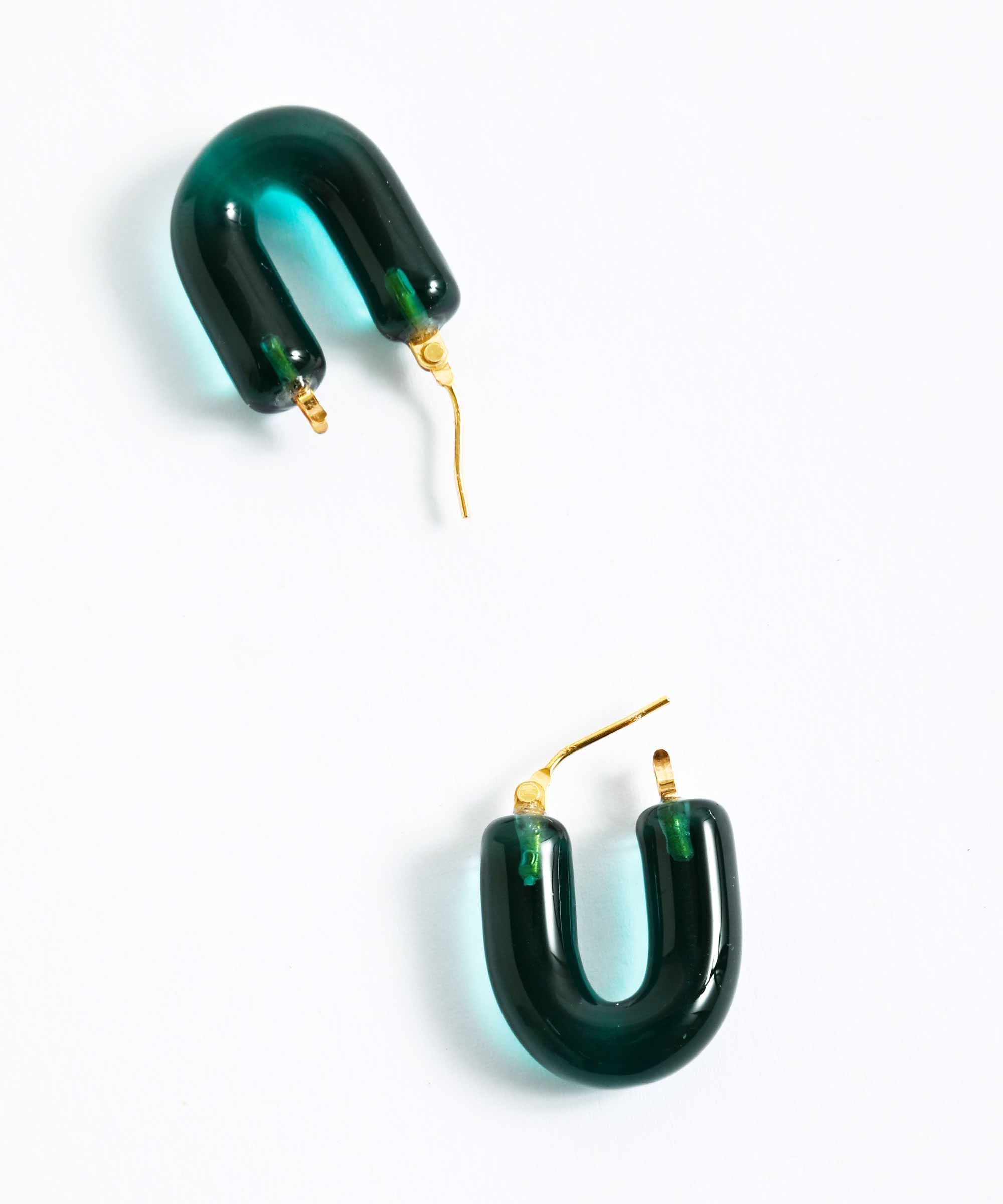 YAGA】Glass Hoop U Pierce 2Pガラスピアス – BASIC AND ACCENT