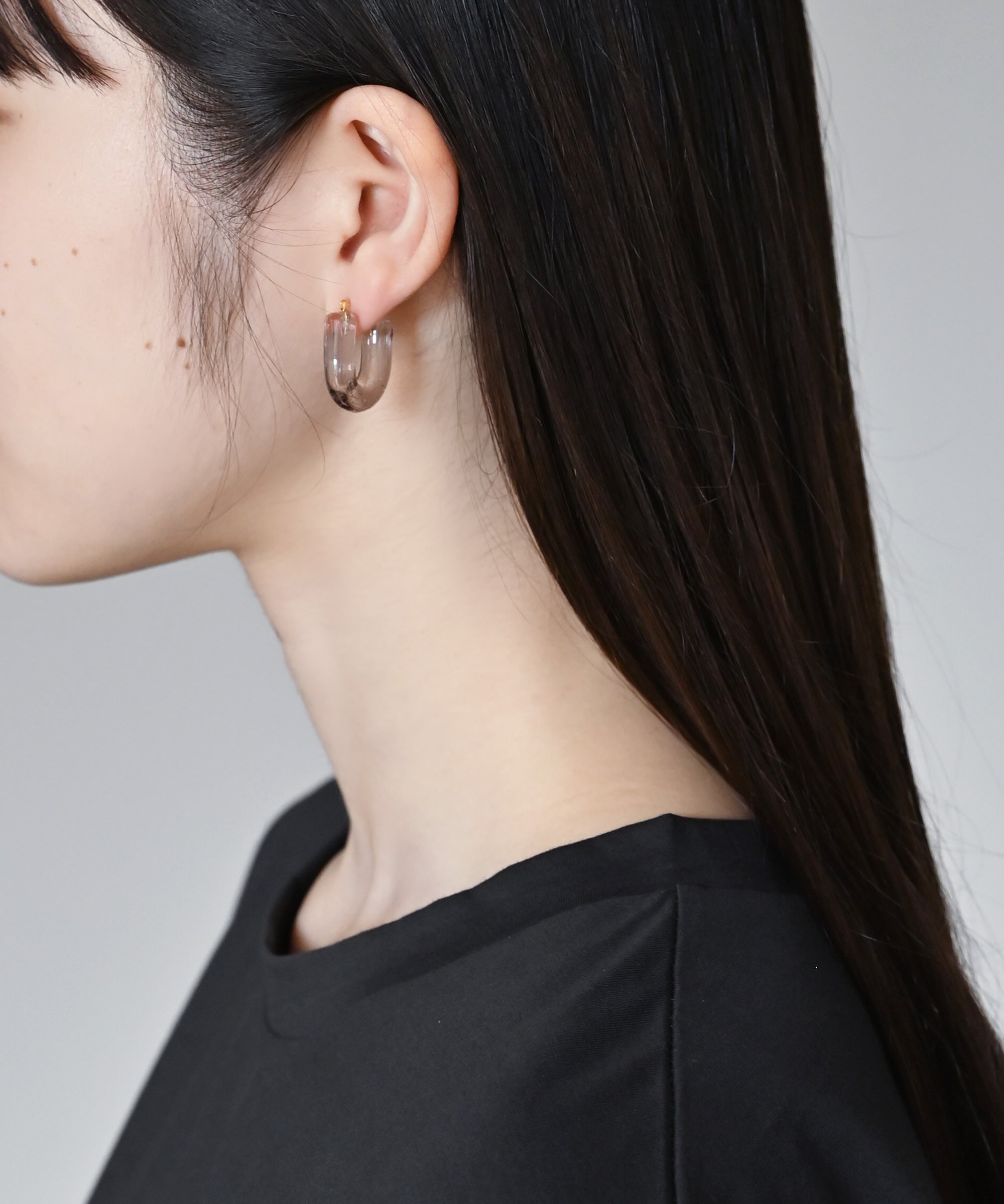 YAGA】Glass Hoop U Pierce 2P ピアス カラーチェンシジガラス – BASIC YAGA】Glass Hoop U Pierce 2P ピアス カラーチェンシジガラス – BASIC