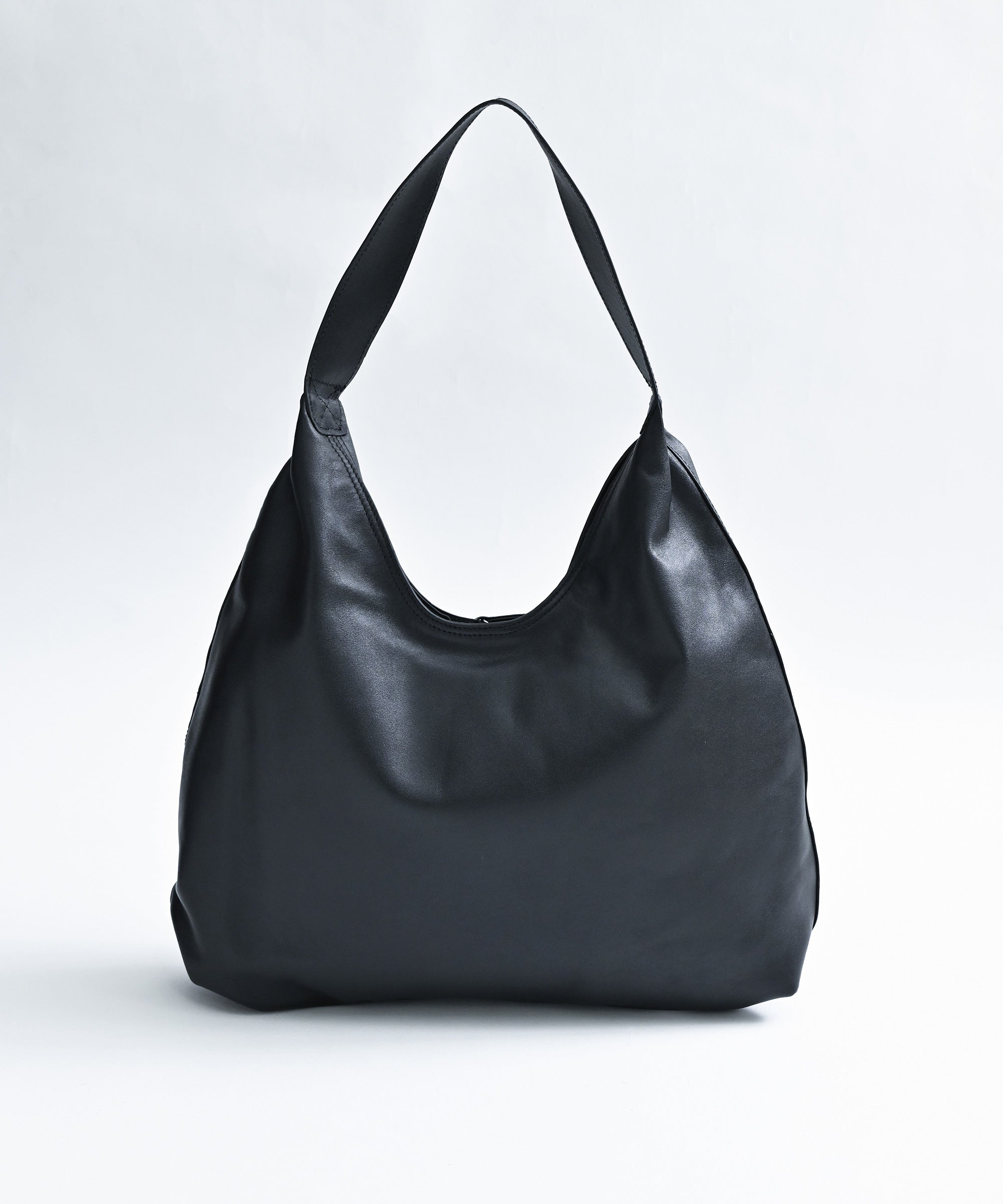 YArKA(ヤーカ)】real leather round design one handle big bag