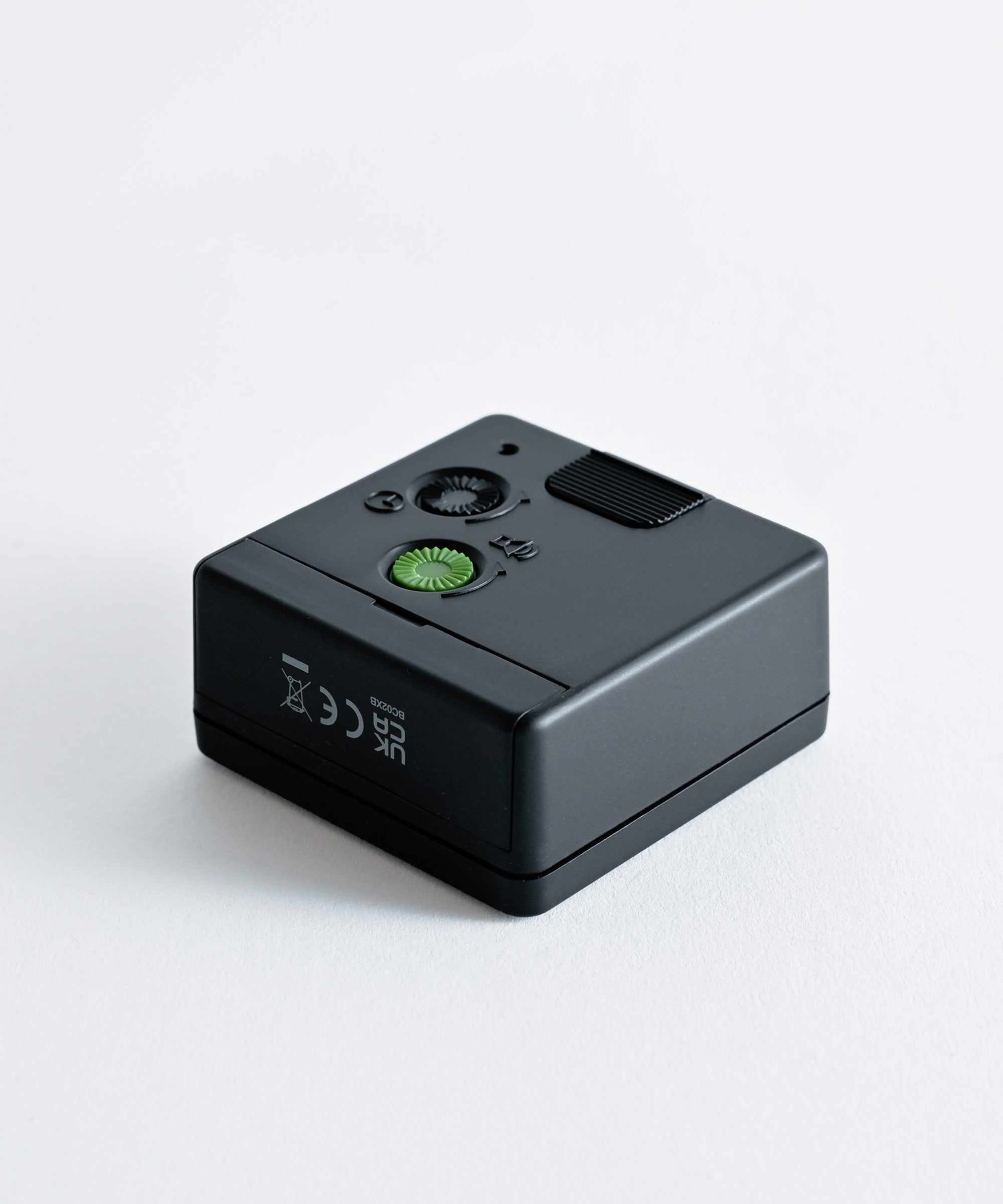 BRAUN/ブラウン】 アラームクロック BC02X – BASIC AND ACCENT ONLINE