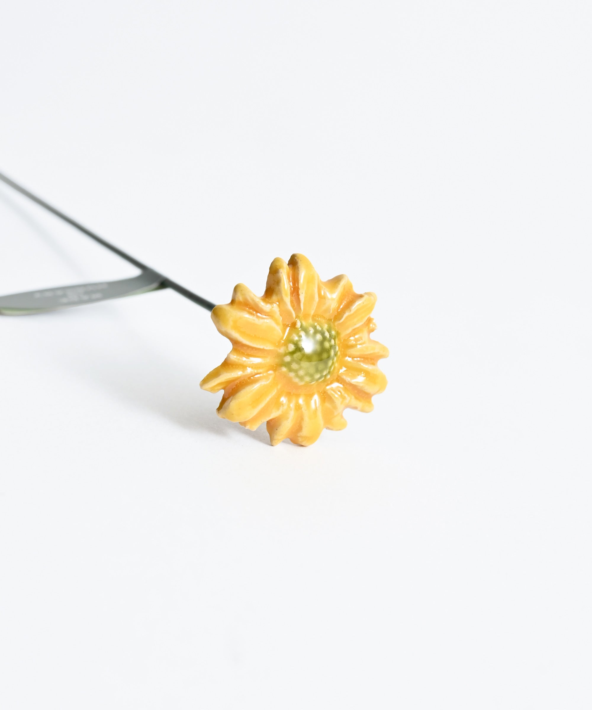 リトルマーガレット 陶器の花 – BASIC AND ACCENT ONLINE STORE
