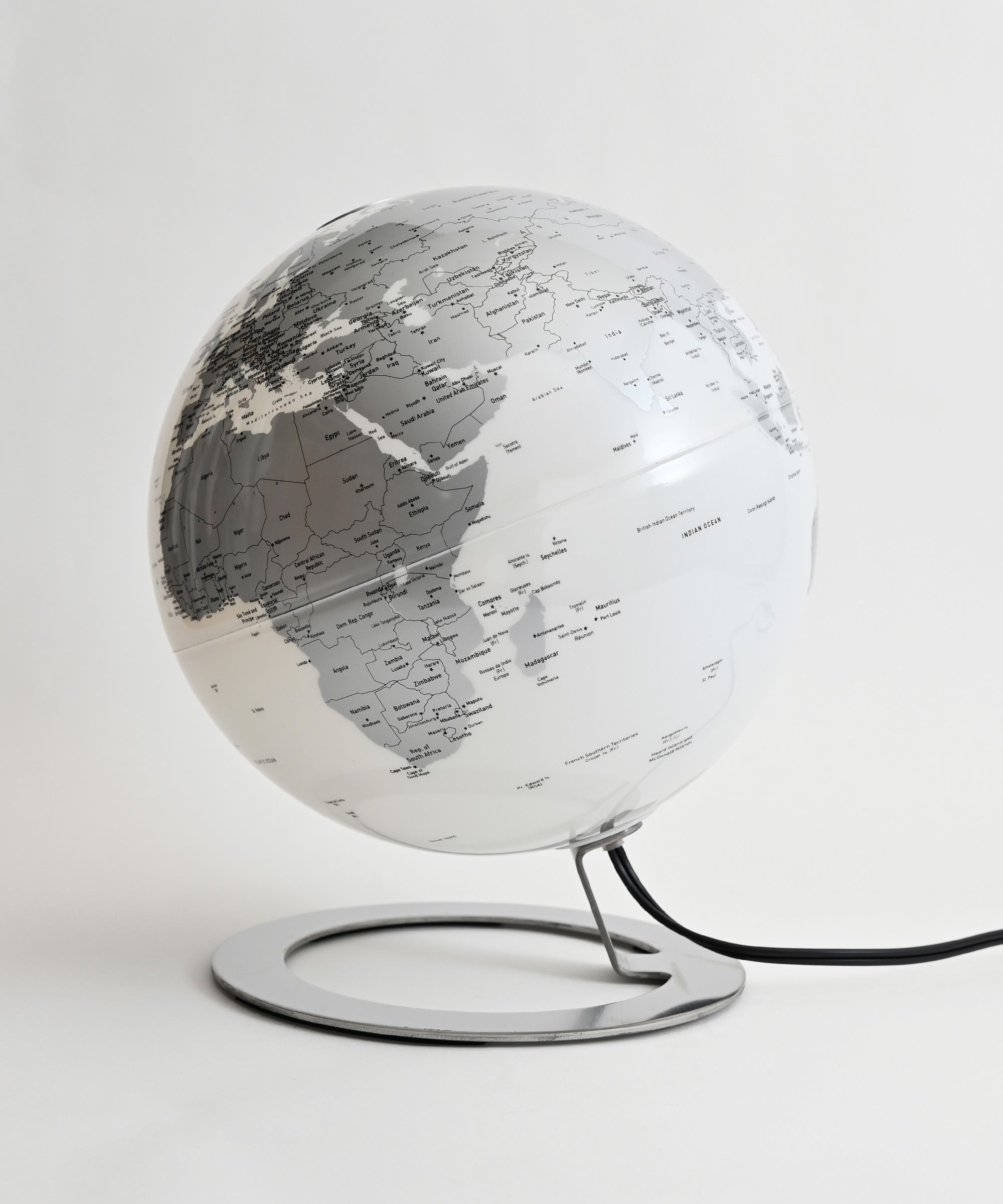 atmosphere】ATM IGLOBE Light Chrome – BASIC AND ACCENT ONLINE STORE