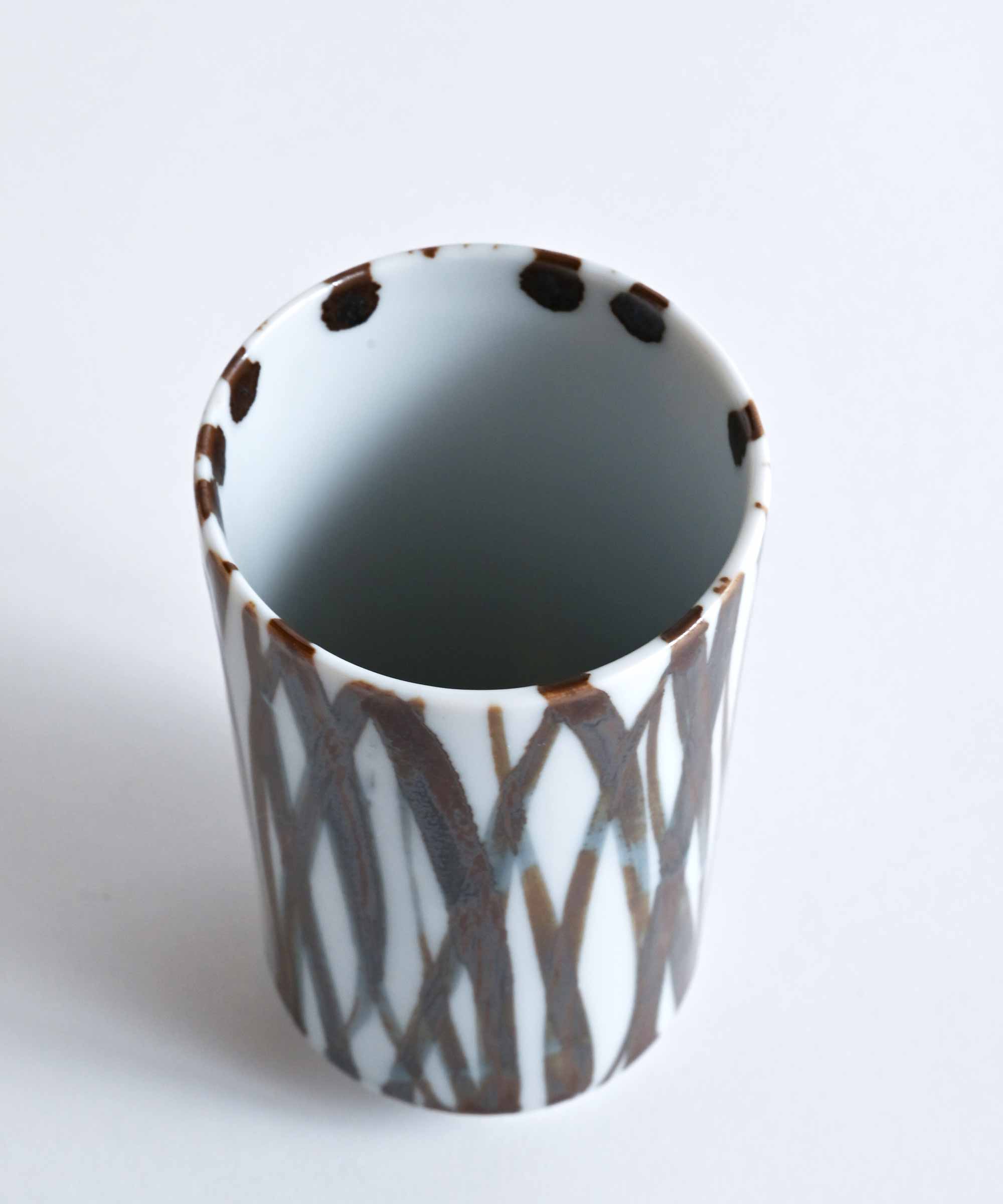 手描き染付 長湯呑 乱れ十草 – BASIC AND ACCENT ONLINE STORE