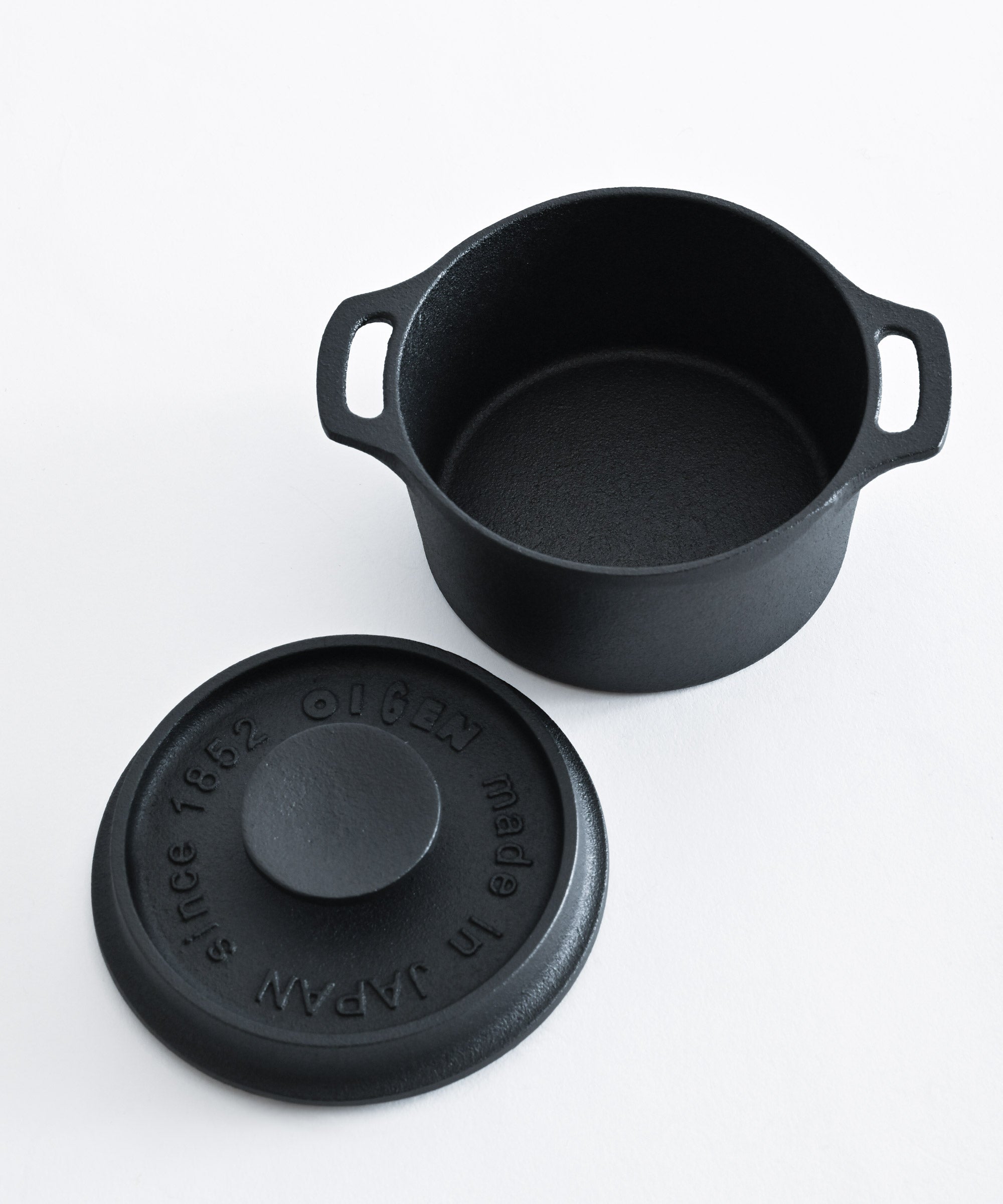 OIGEN】キャセロールラウンド – BASIC AND ACCENT ONLINE STORE