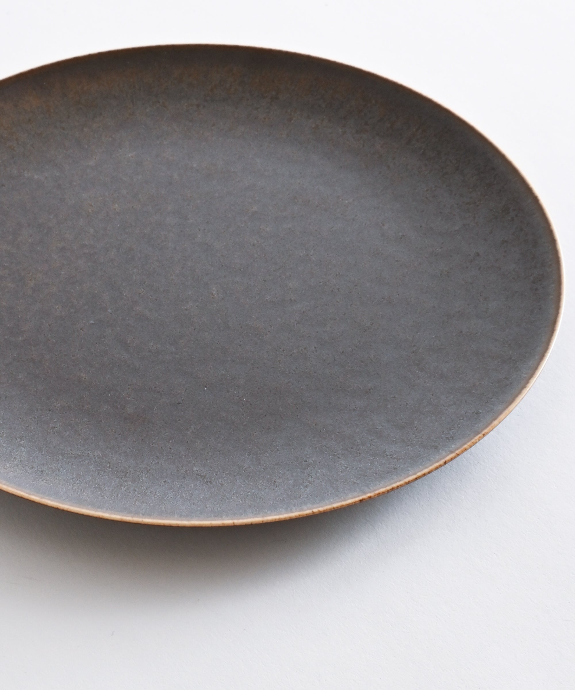 東峰窯】 アスト ラウンドプレート M 23cm – BASIC AND ACCENT