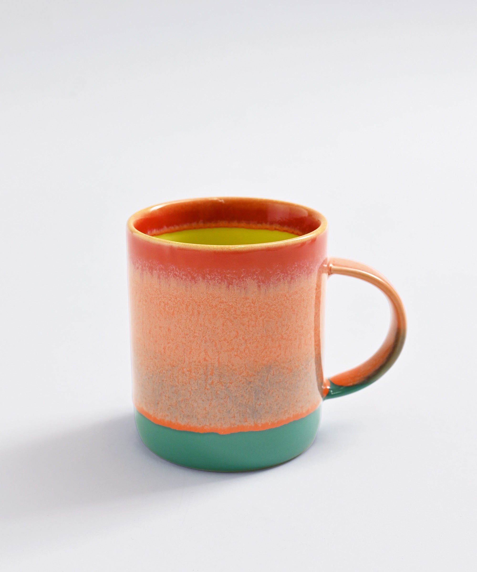 MUGS & CUPS ] マグカップ特集｜作家ものやカラフルな限定アイテムも