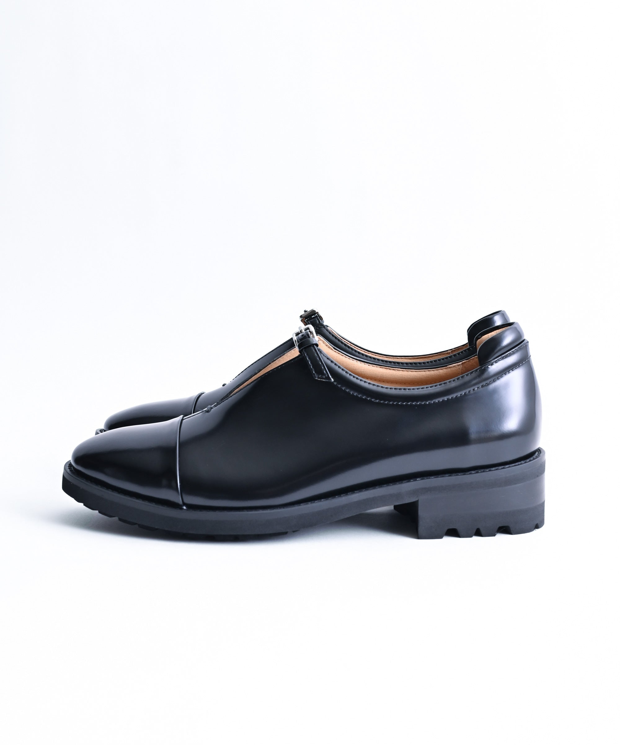 ARTESANOS/アルテサノス】ストラップローファー – BASIC AND ACCENT