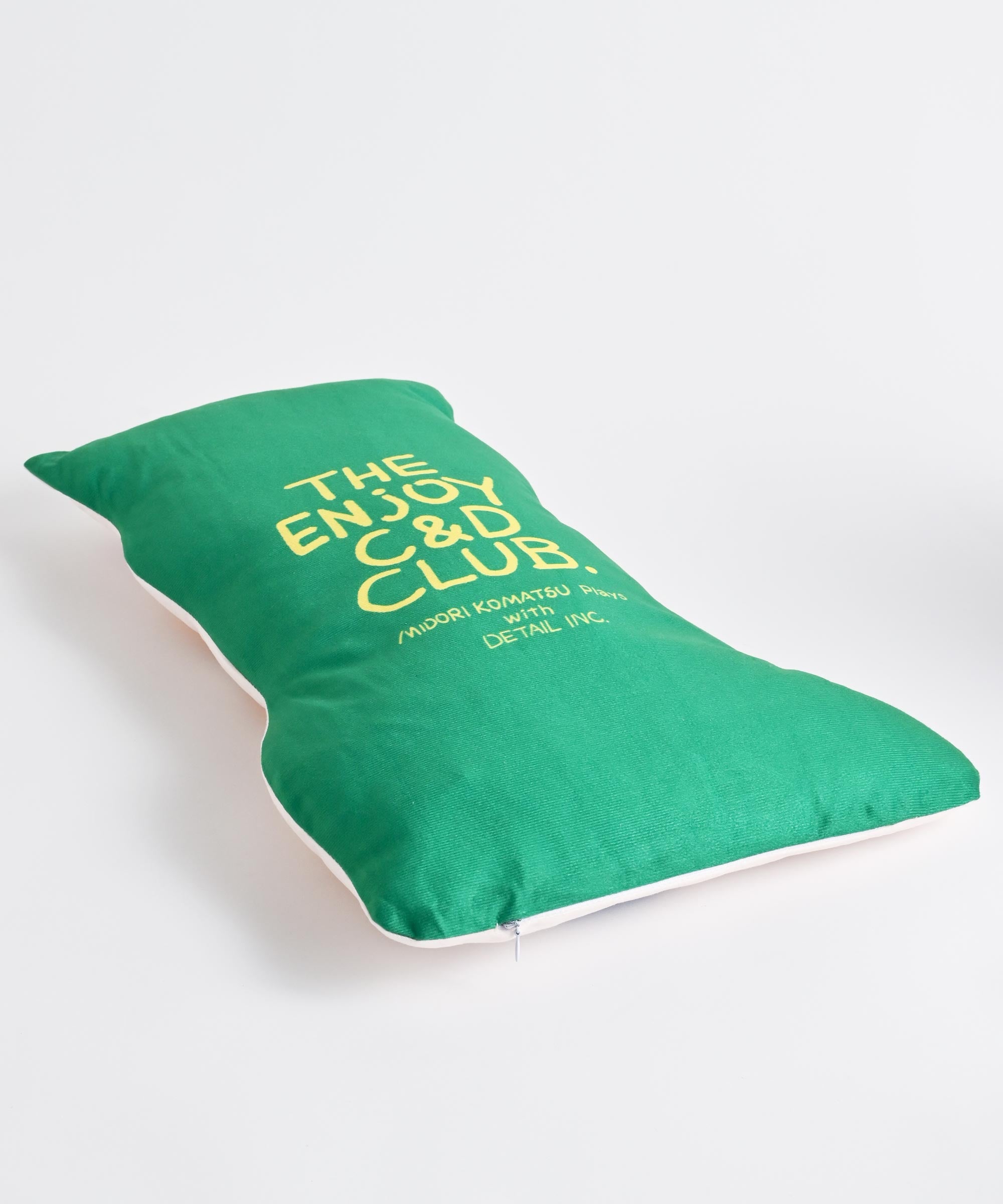 ノベルティ　クッション 超ジャンボクッション XLサイズ 70×70cm 綿100％クッションカバー付き