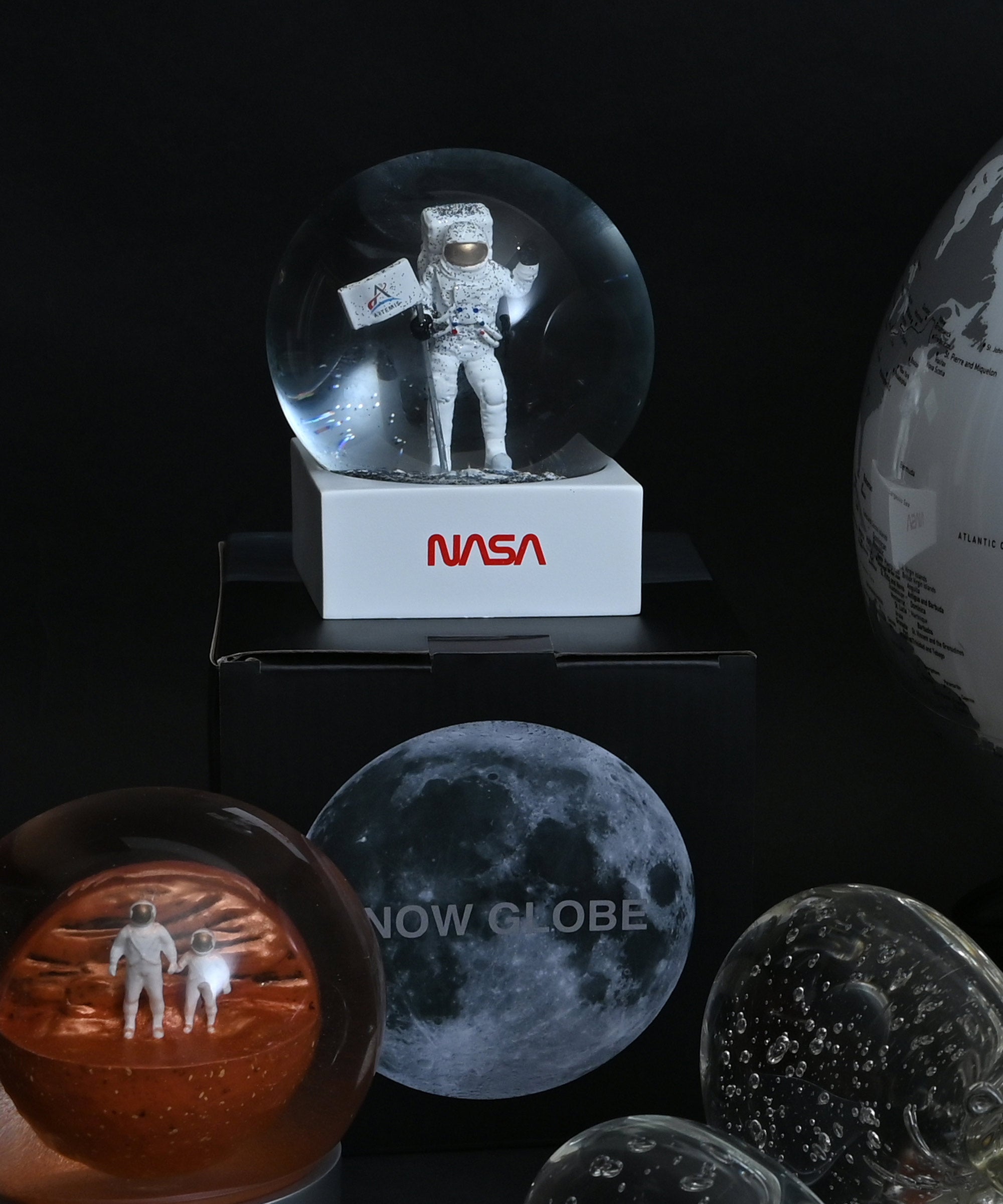 レア 2005年 ハロッズ 20周年記念 スノードーム DETAIL】NASA SNOW GLOBE – BASIC AND ACCENT ONLINE STORE