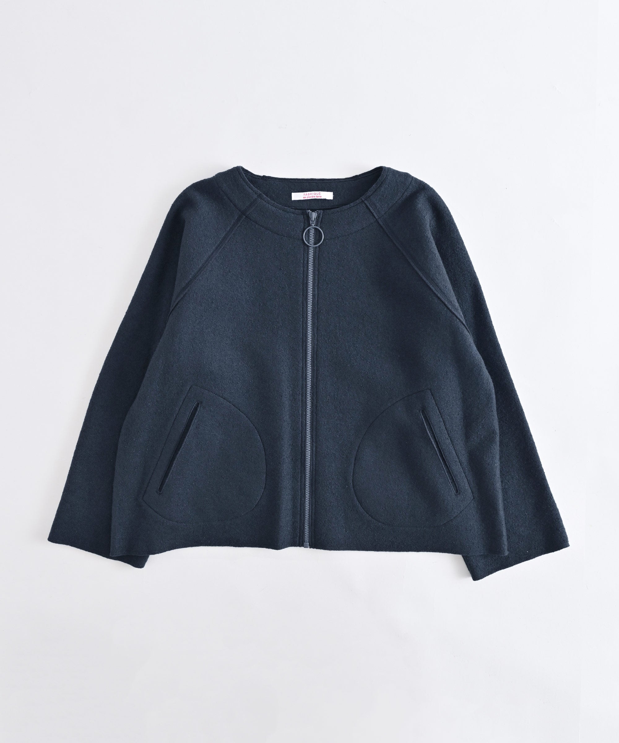 FABRIQUE /ファブリケ】 圧縮ウールジャージー カットオフ ジップ