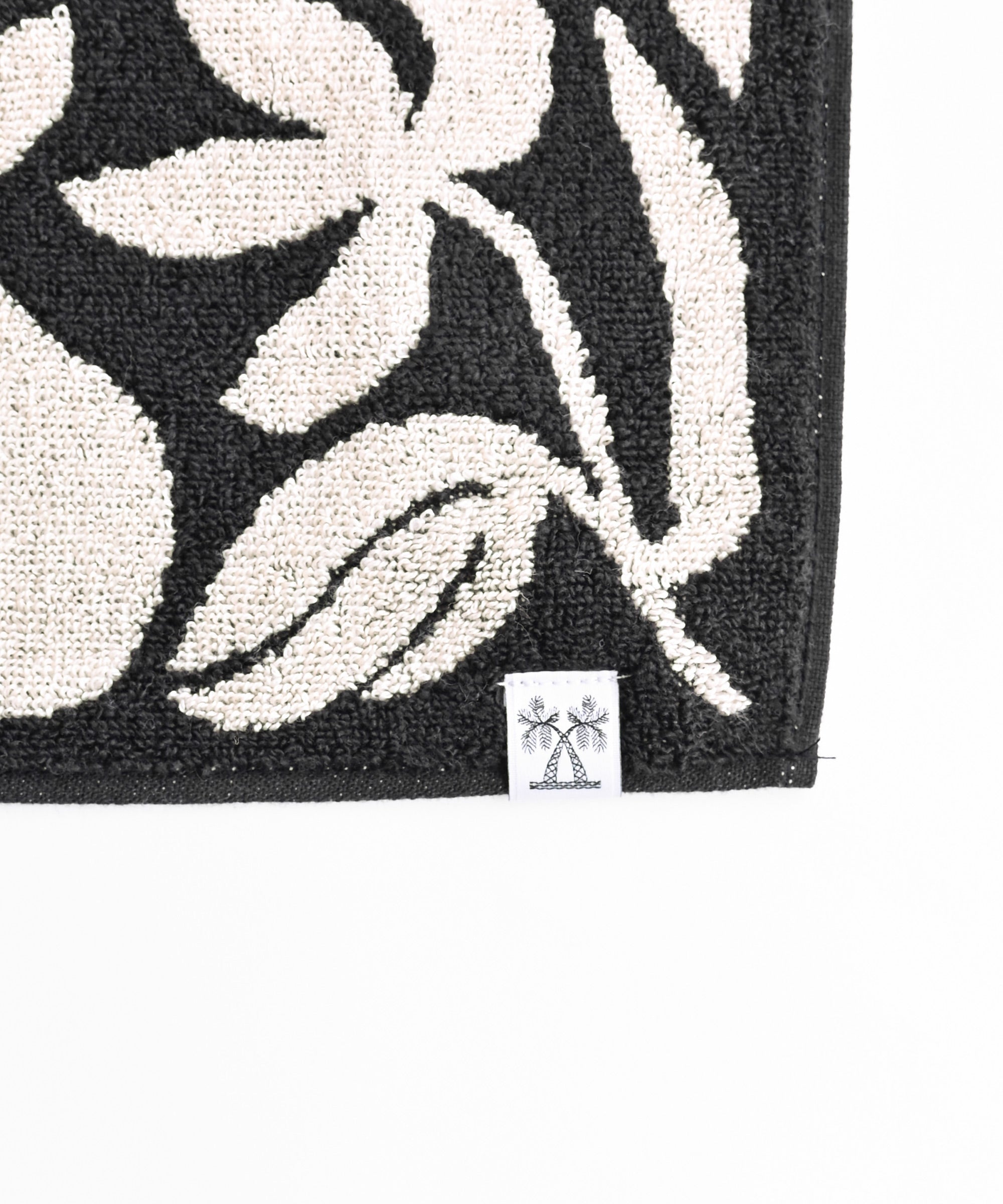 【サイン入り】Aleix Plademunt / ALMOST THERE ROYAL-PHOENIX OF THE SEAS】AMBIENT TOWEL HANDKERCHIEF TOWEL