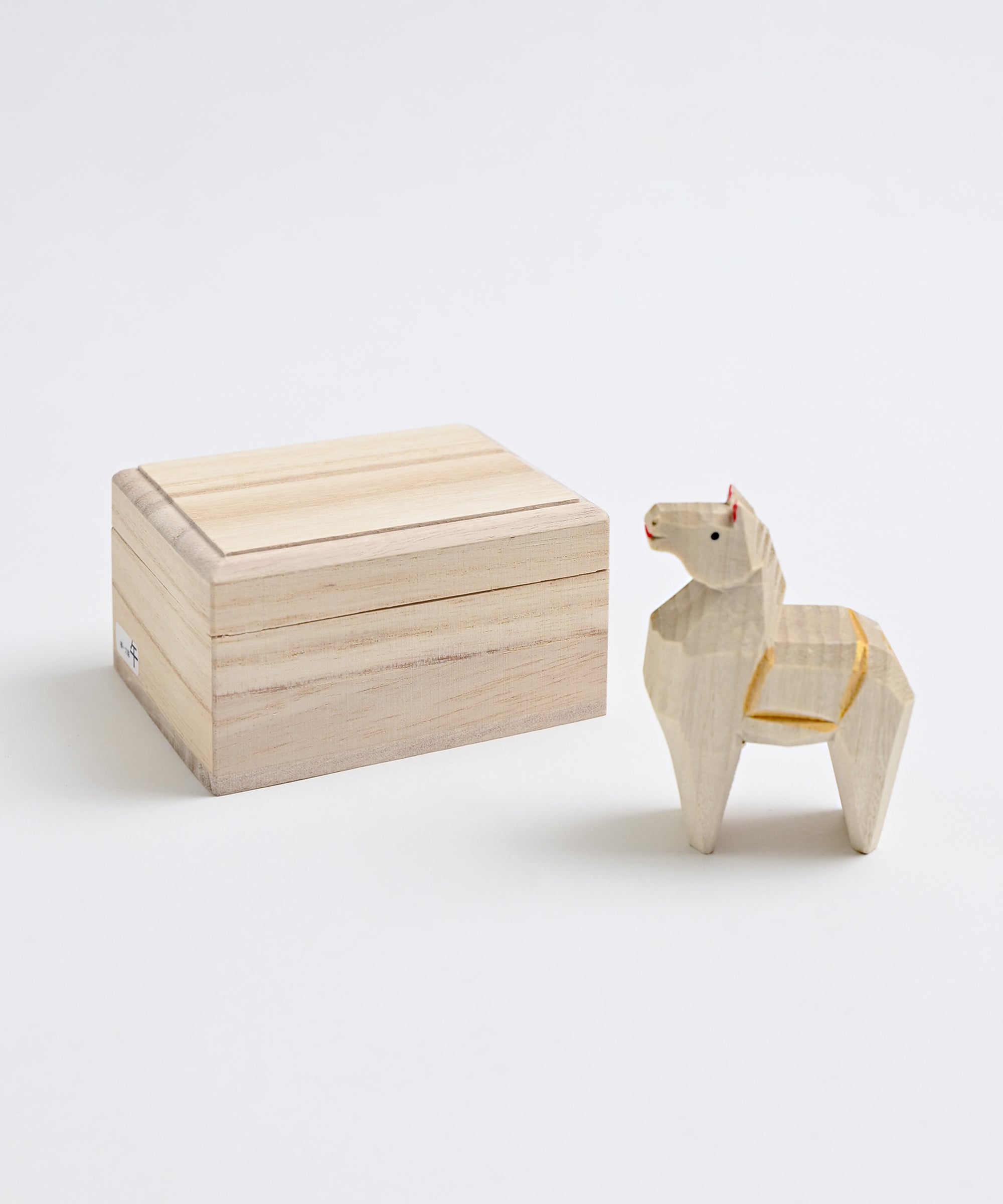 楠一刀彫小 午 干支置物 午(うま) 馬 – BASIC AND ACCENT ONLINE STORE